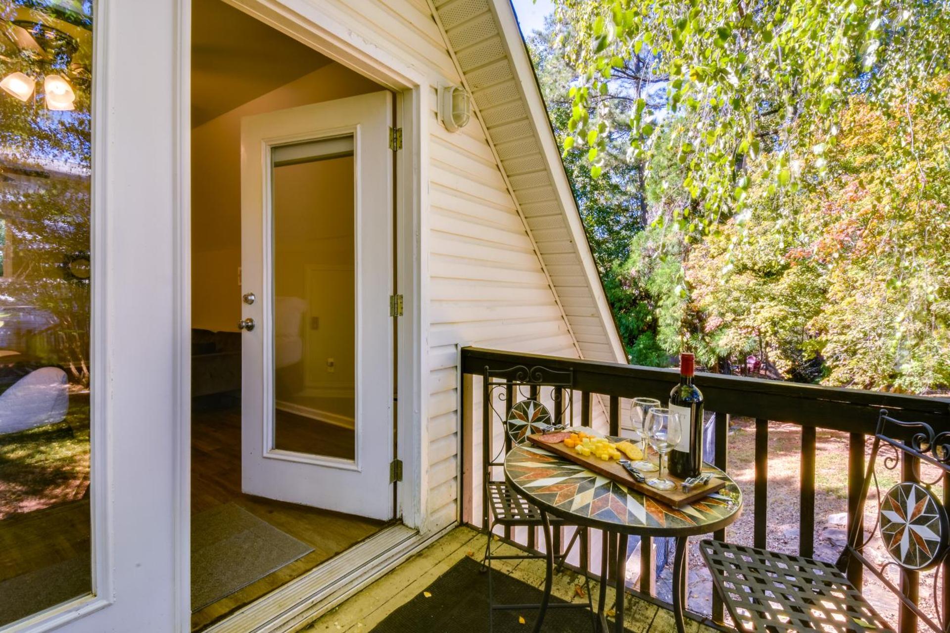 Wooded Cottage - 3 Mi to Clemson University