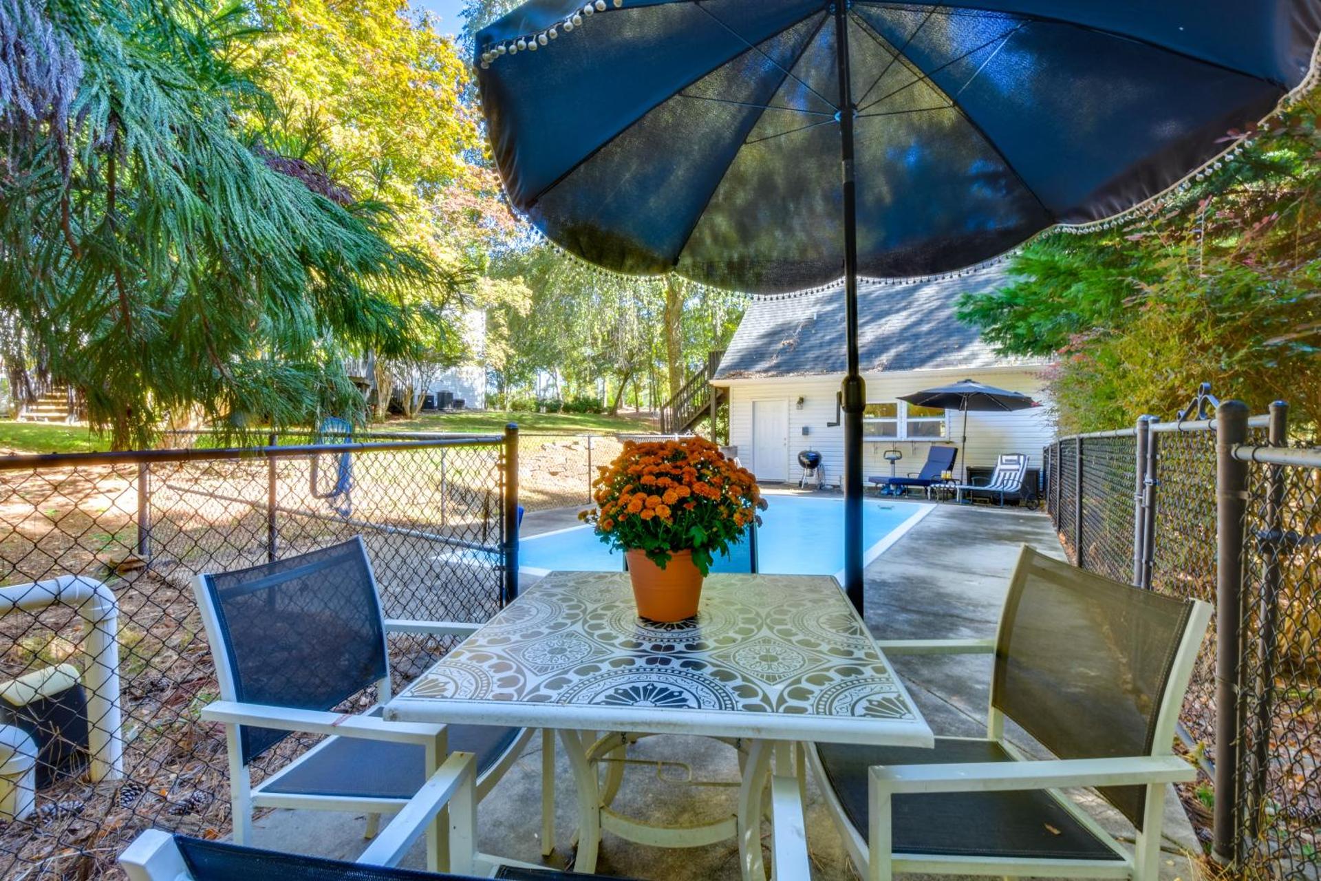 Wooded Cottage - 3 Mi to Clemson University