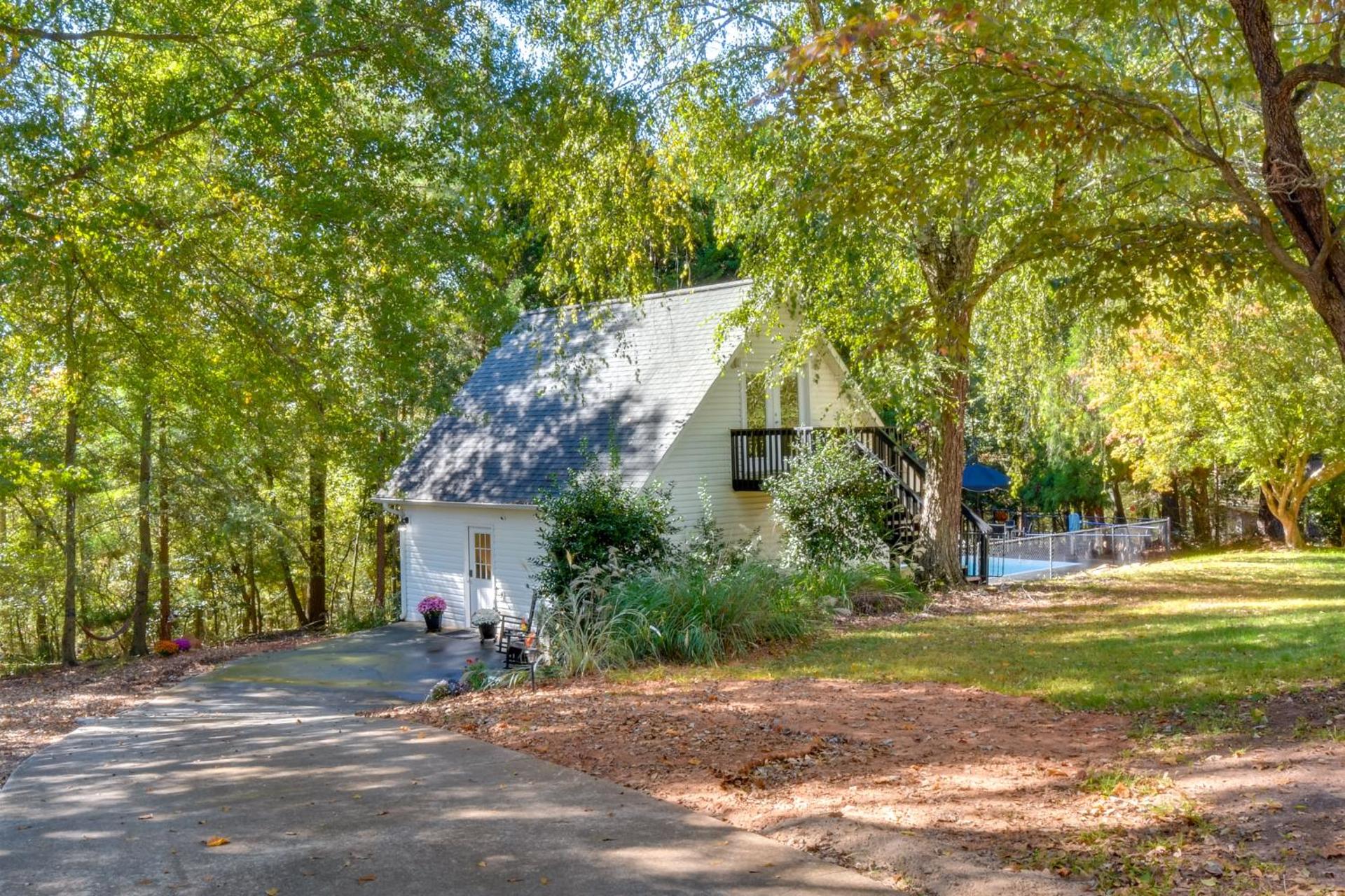 Wooded Cottage - 3 Mi to Clemson University