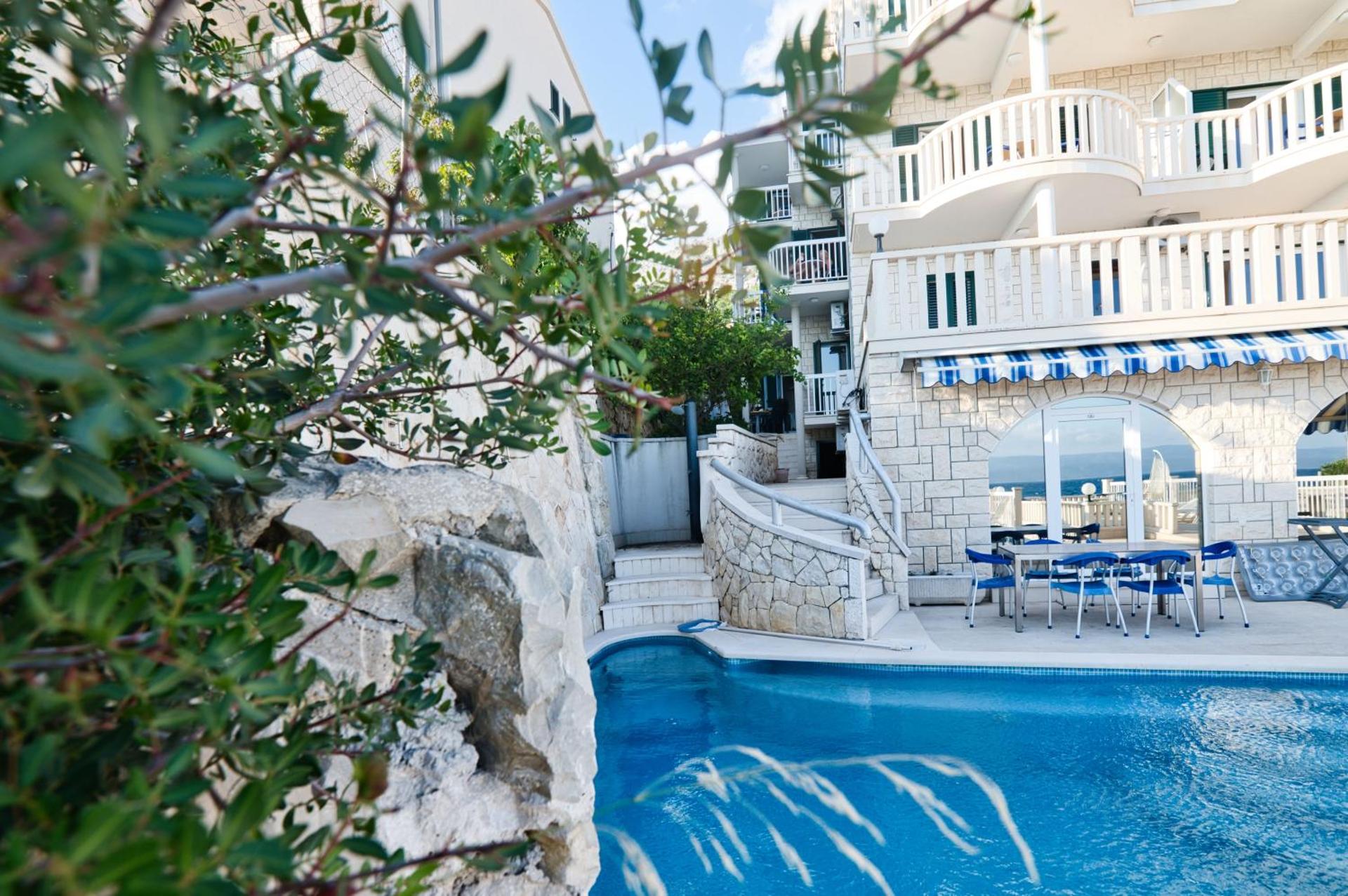 Apartment Aria with private heated pool