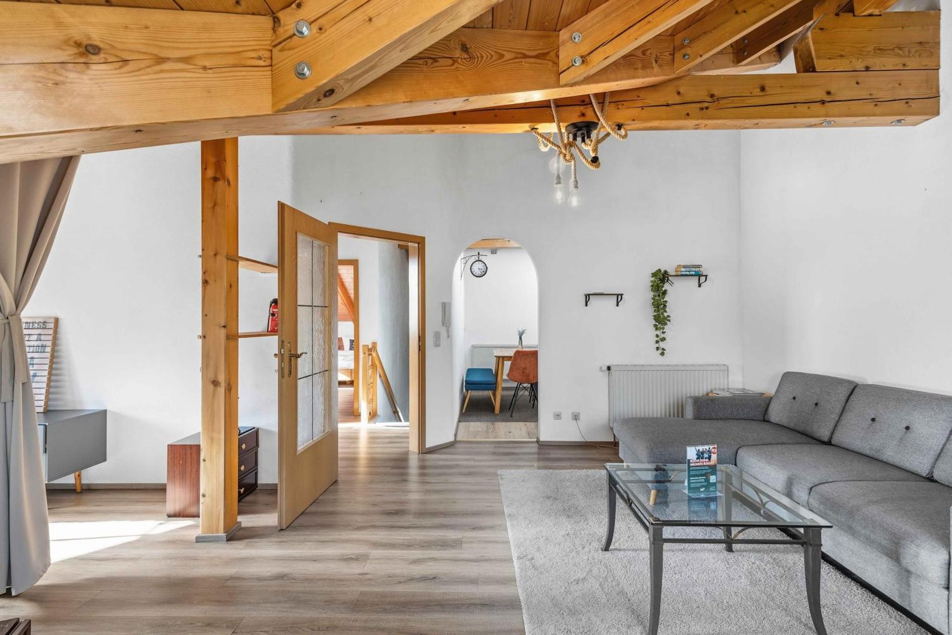 Kuschelige Ferienwohnung mit Balkon & Free Wifi