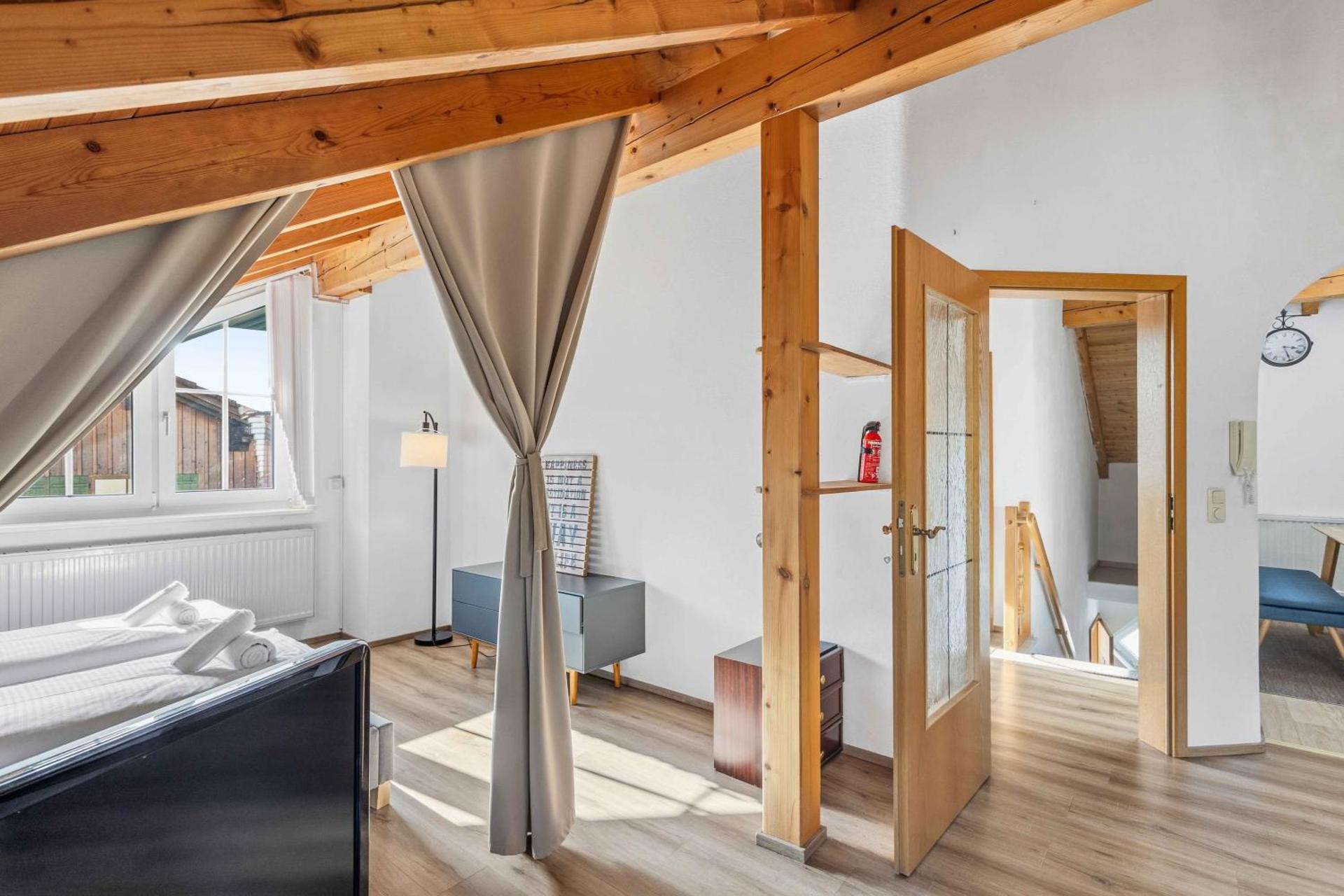 Kuschelige Ferienwohnung mit Balkon & Free Wifi