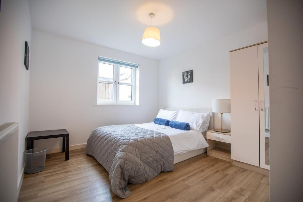 Modern 2-Bed Apartment in Central Portsmouth