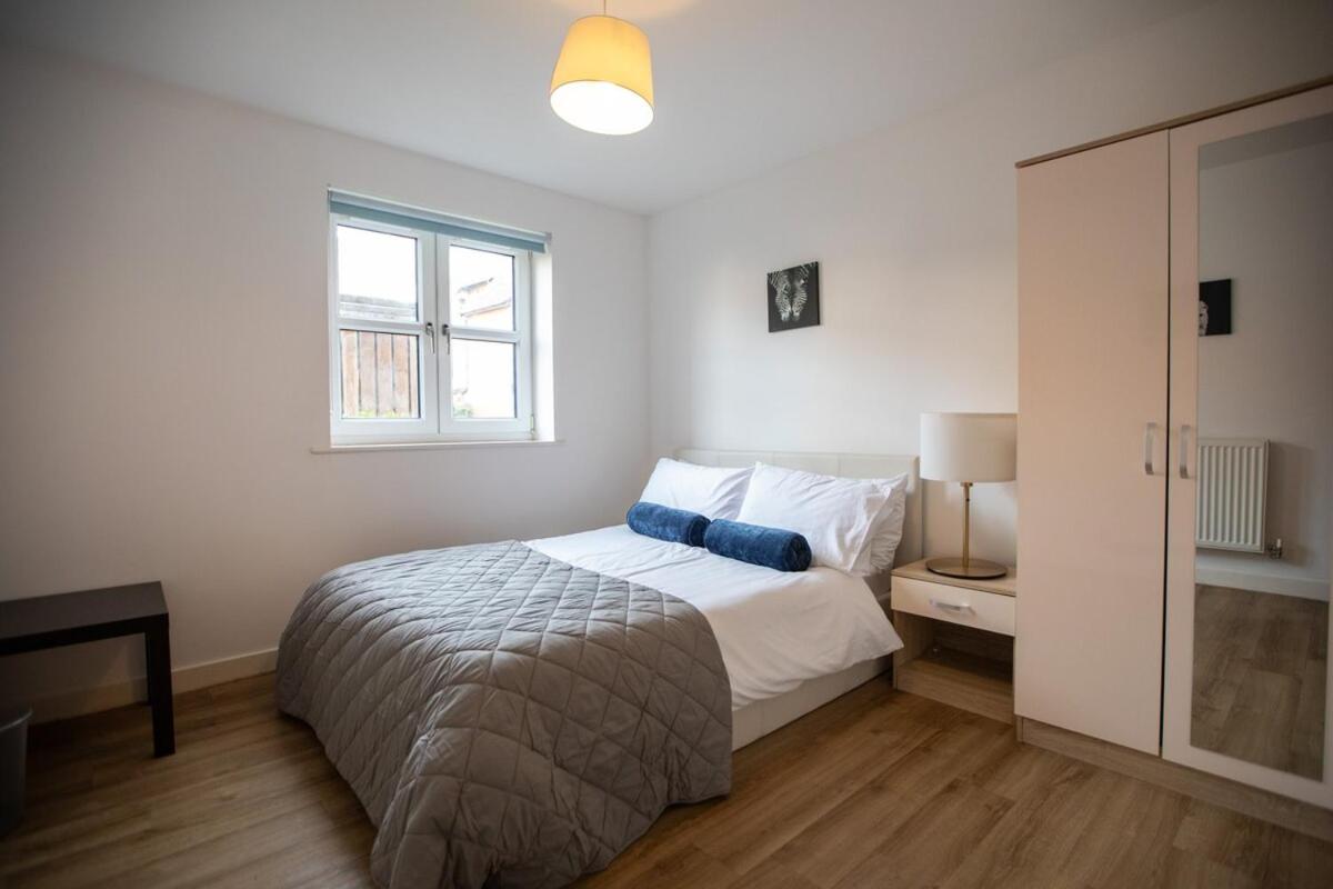 Modern 2-Bed Apartment in Central Portsmouth