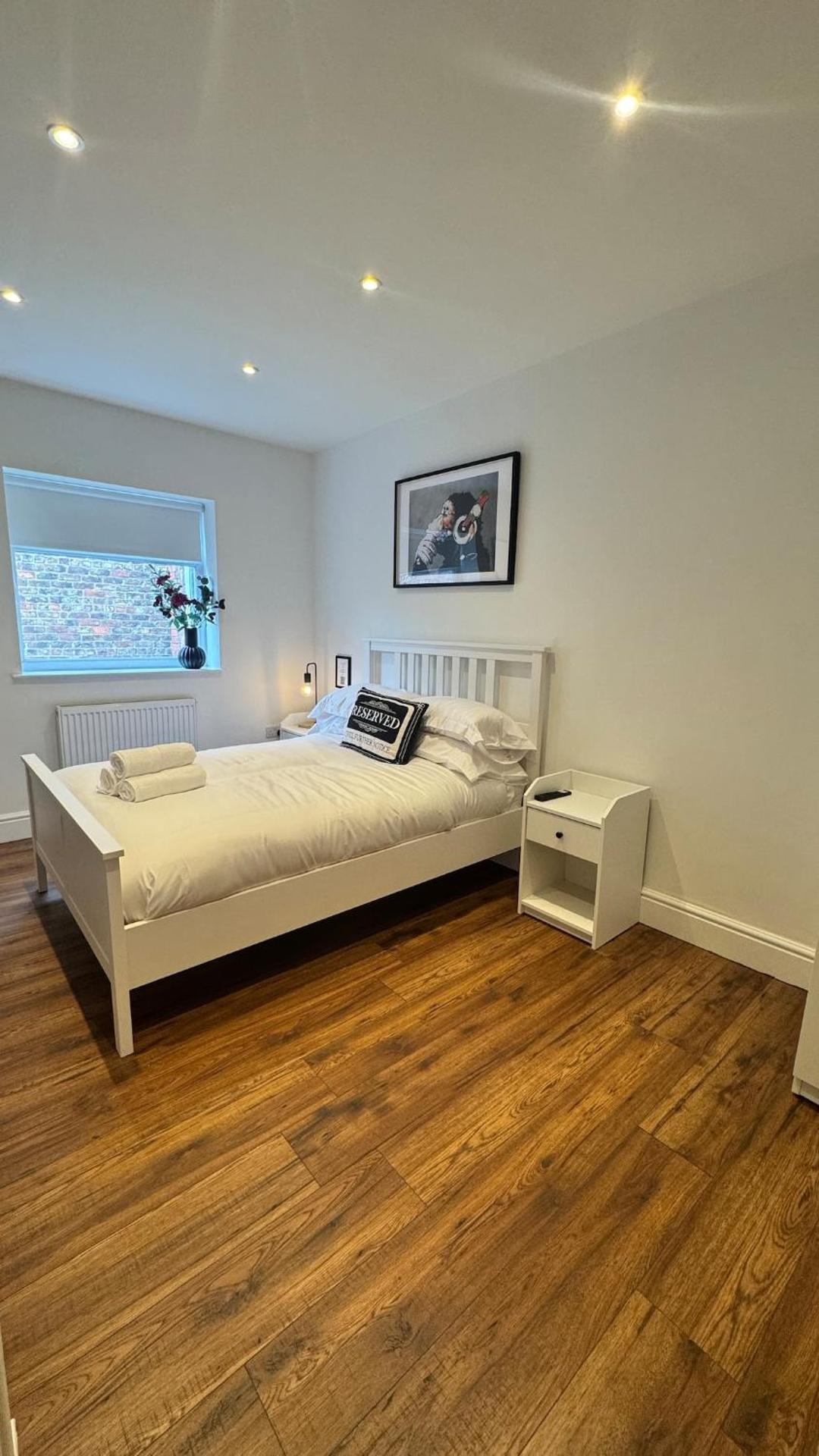 Entire apartment in Waterloo, Crosby, Liverpool