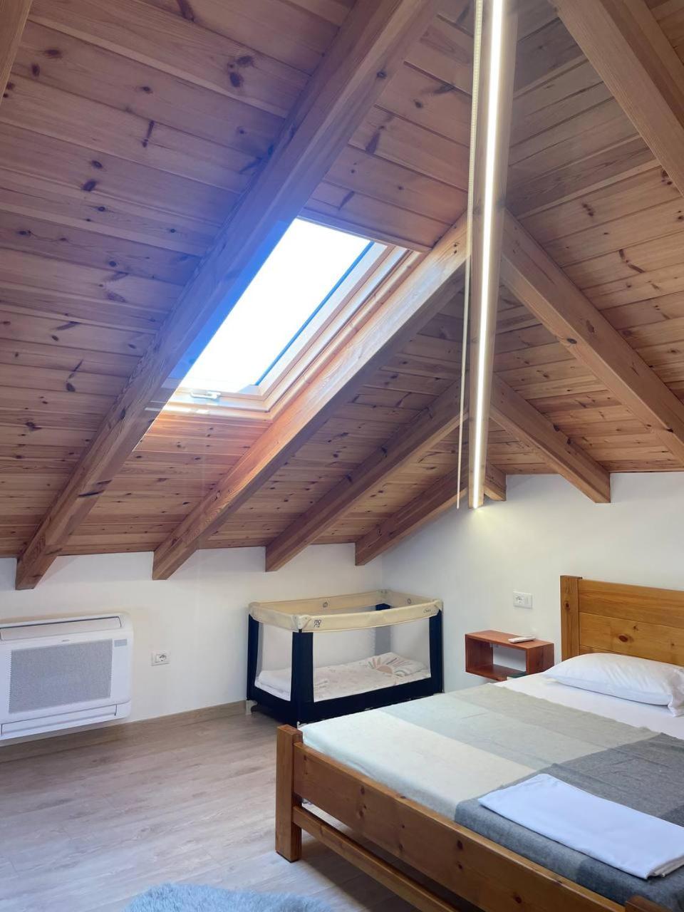 Tringa Guesthouse - Mrizi i Zanave