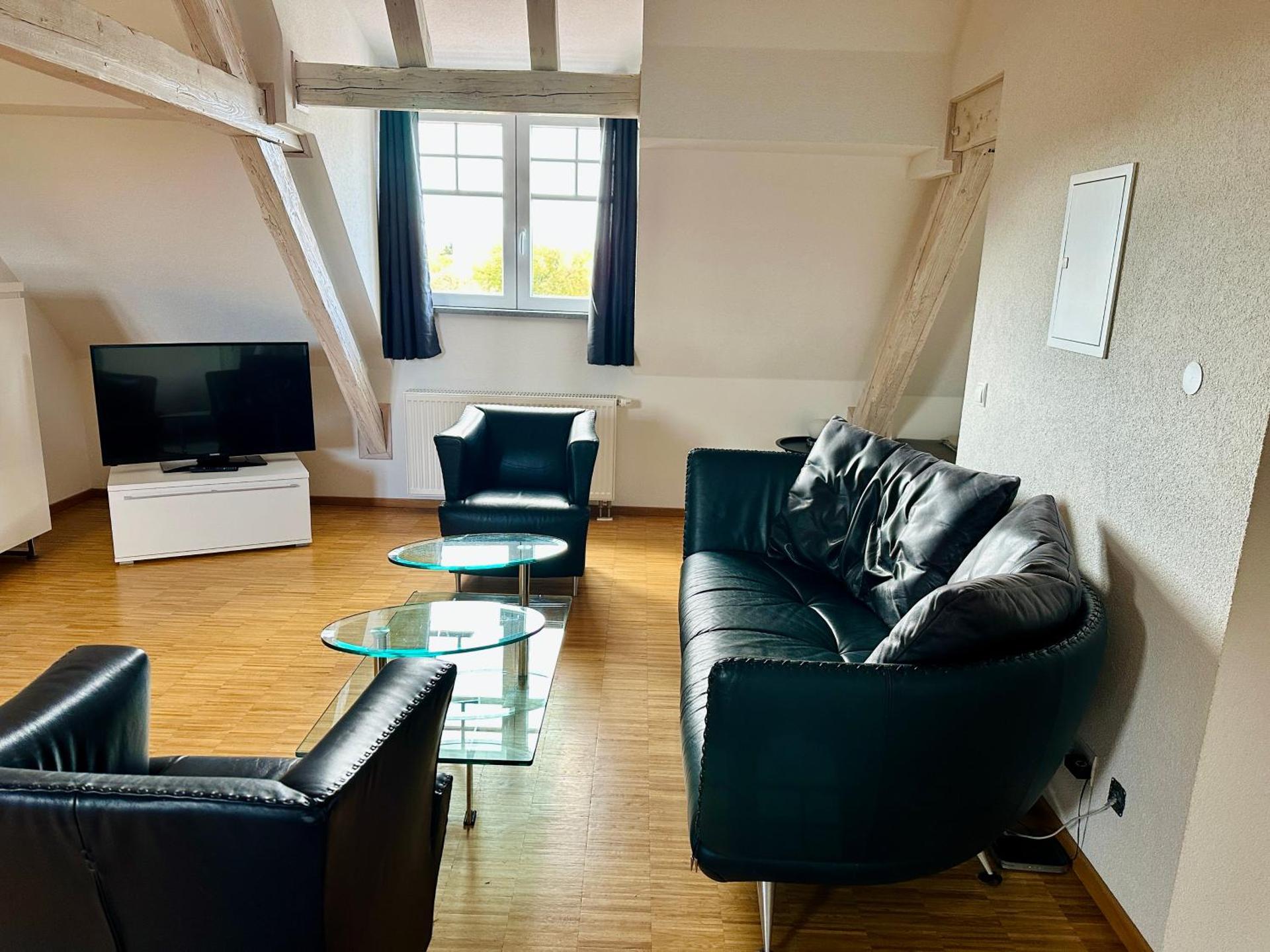 Communal lounge/ TV room