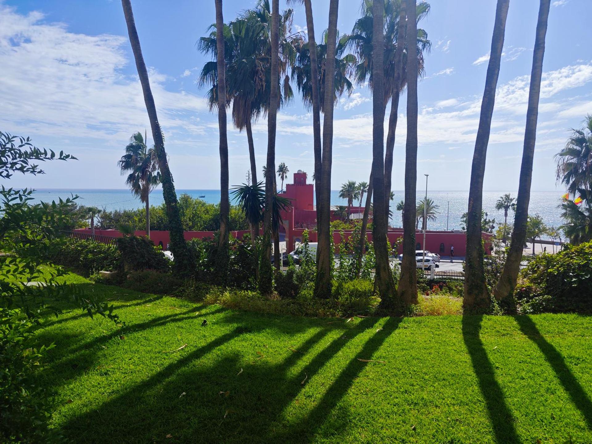 Family Room with Sea View