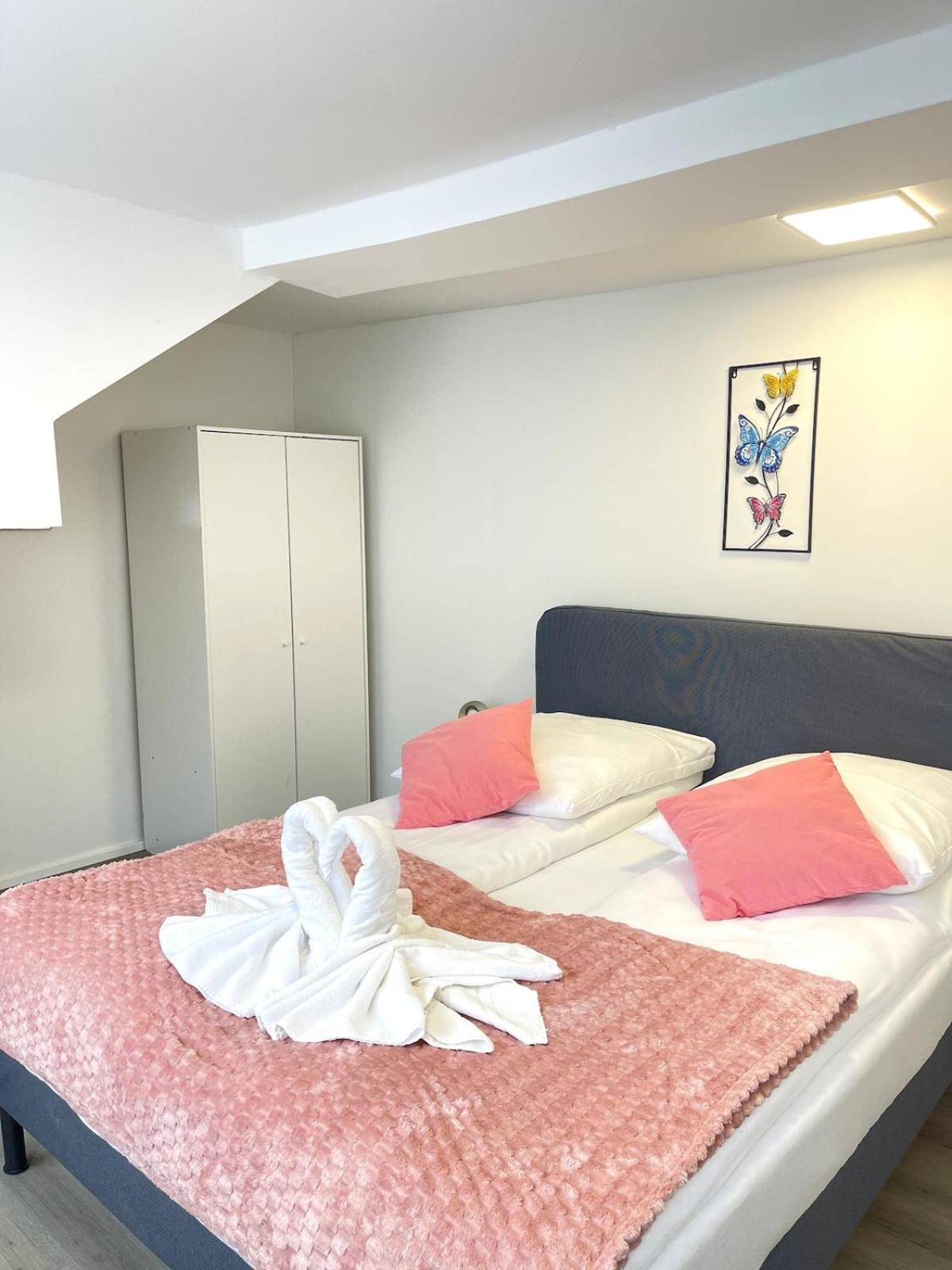 City apartment on the Rhine, Cologne