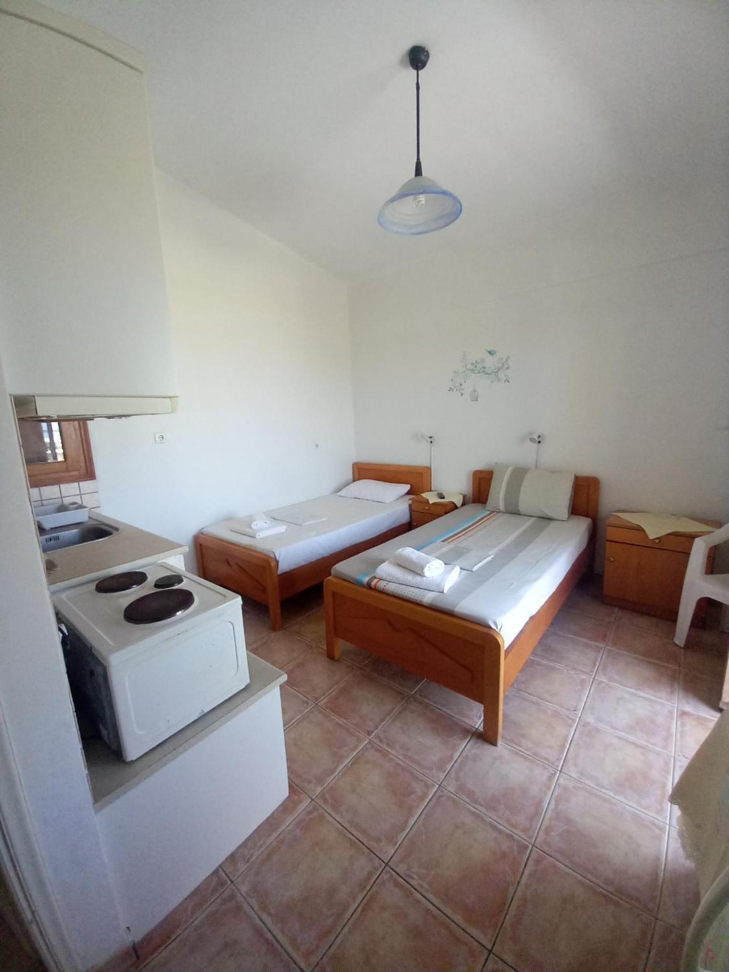 AVRA Apartments & Studios