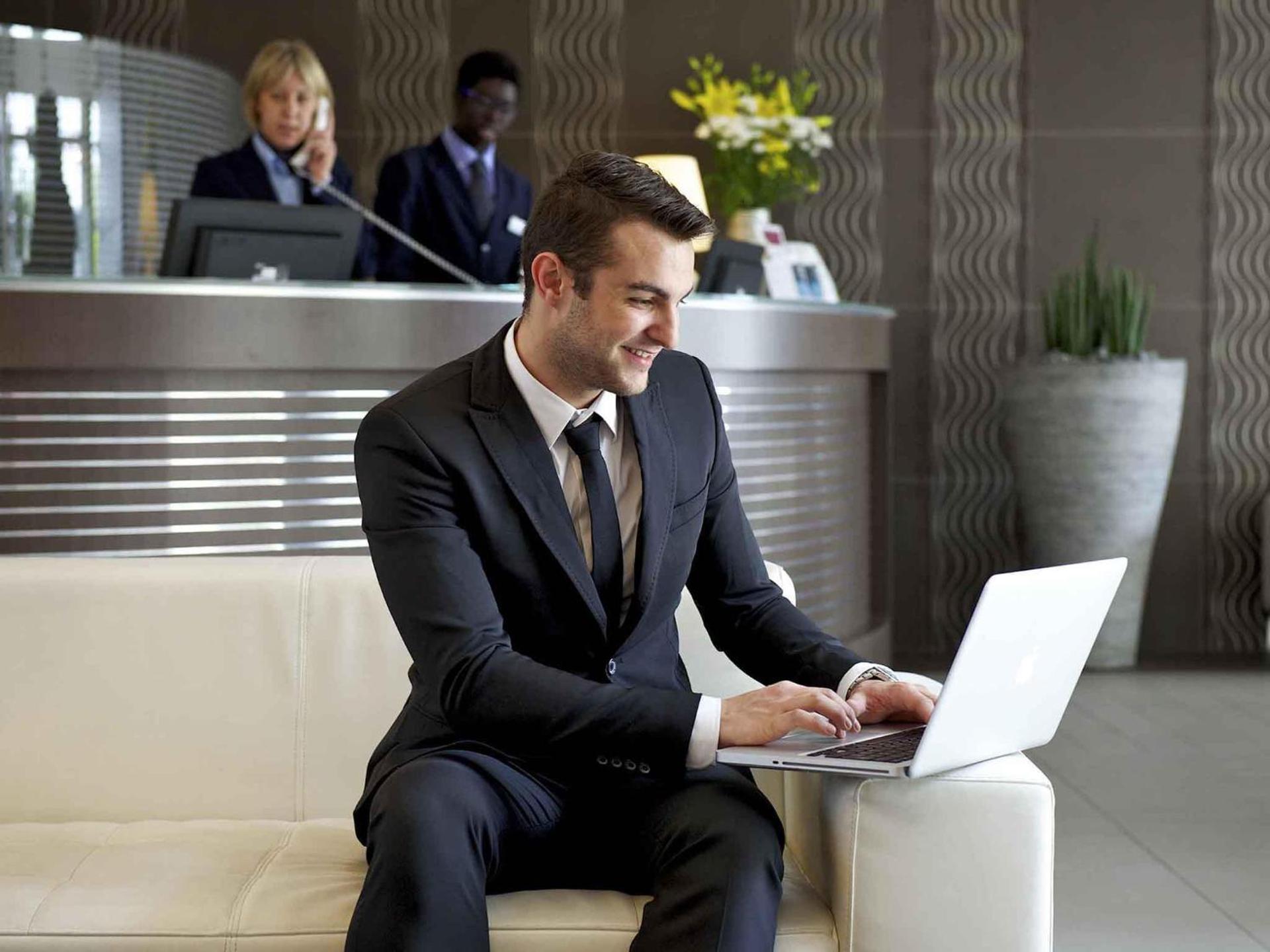 Meeting/conference room