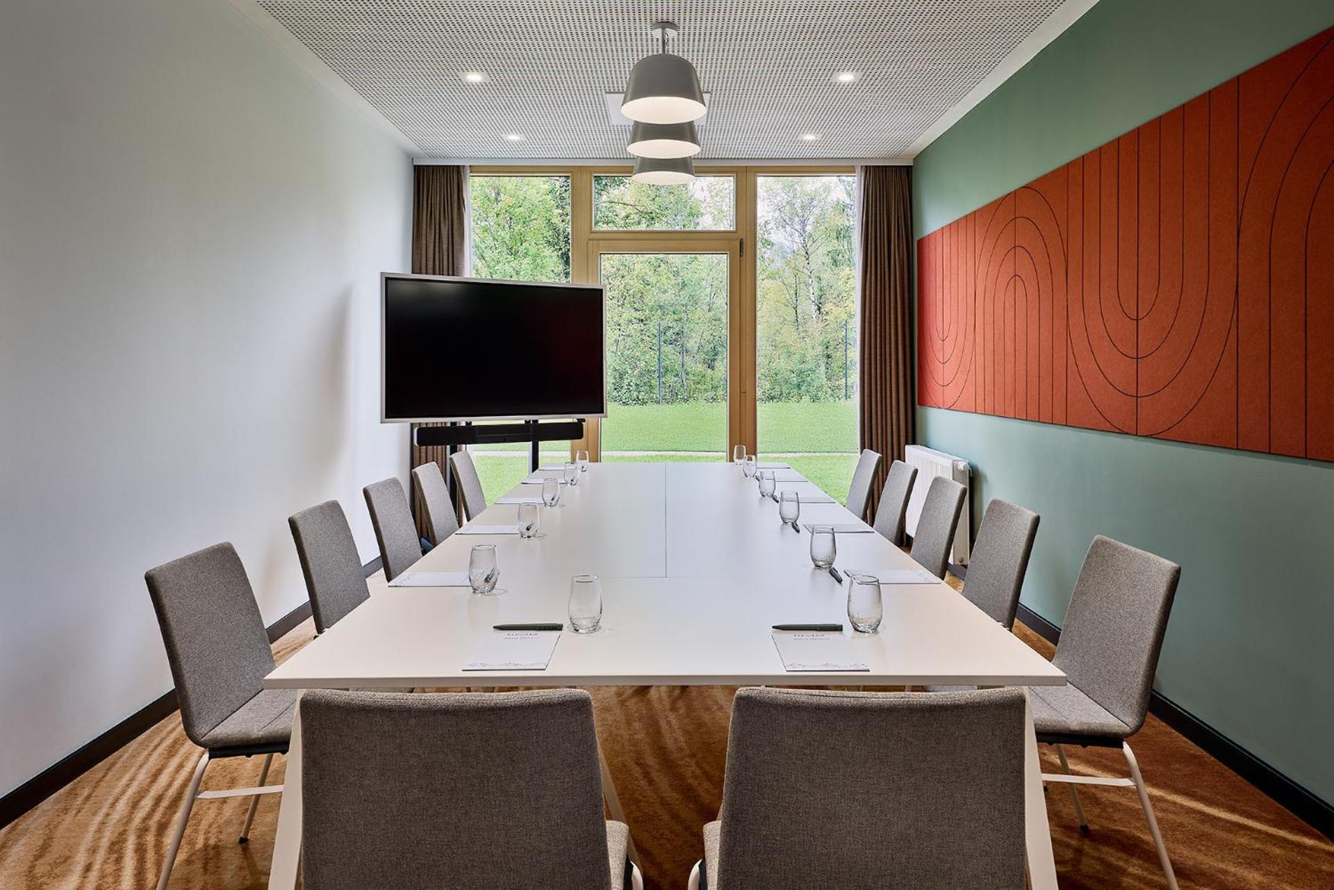 Meeting/conference room