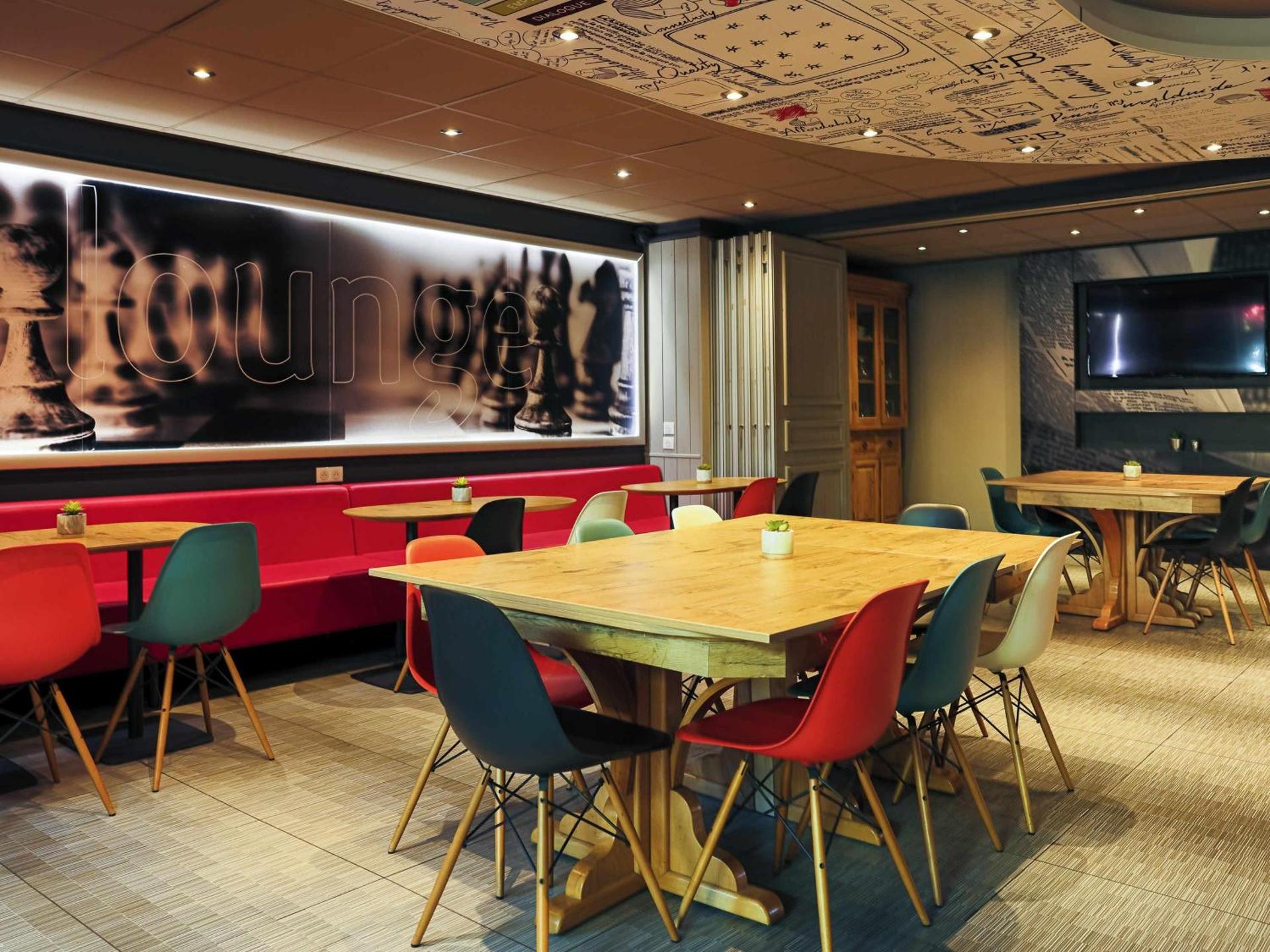 Meeting/conference room