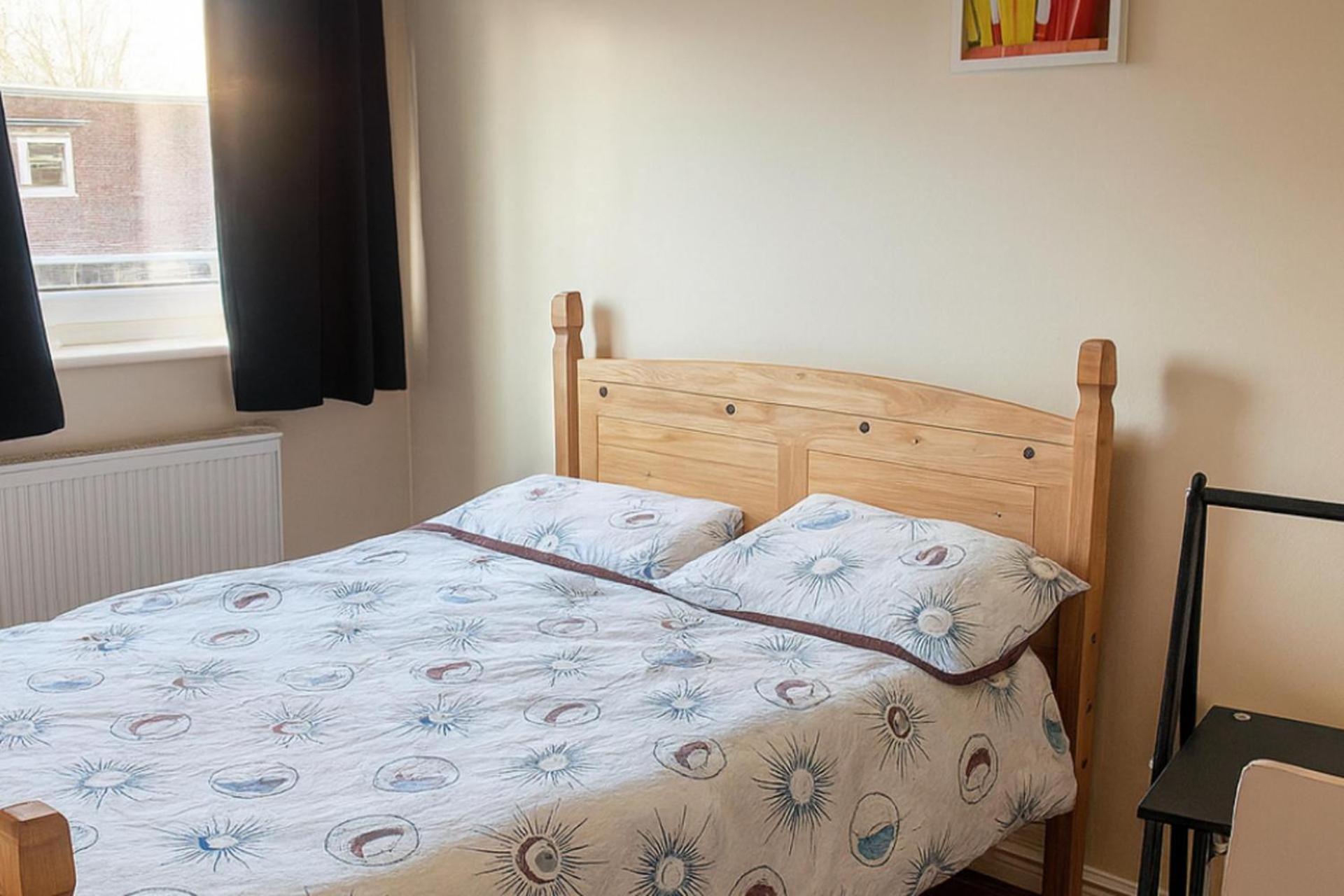 3 Bed - Sleeps 5 - Balcony - Ctrl London - Parking