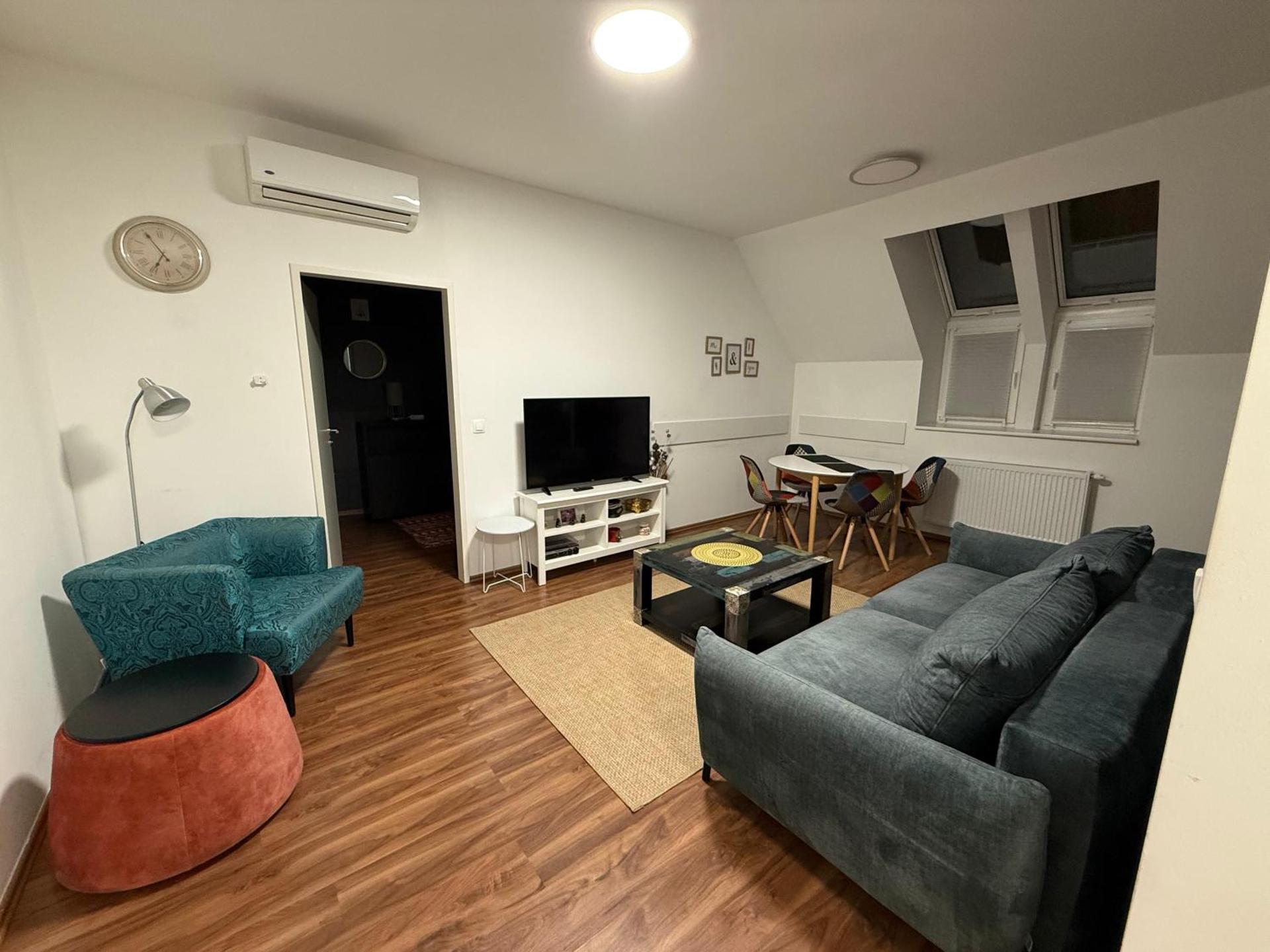 Simtown Suite Apartments