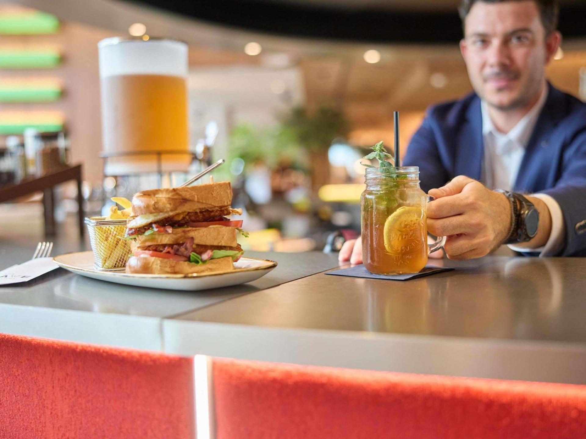 Restaurant/places to eat