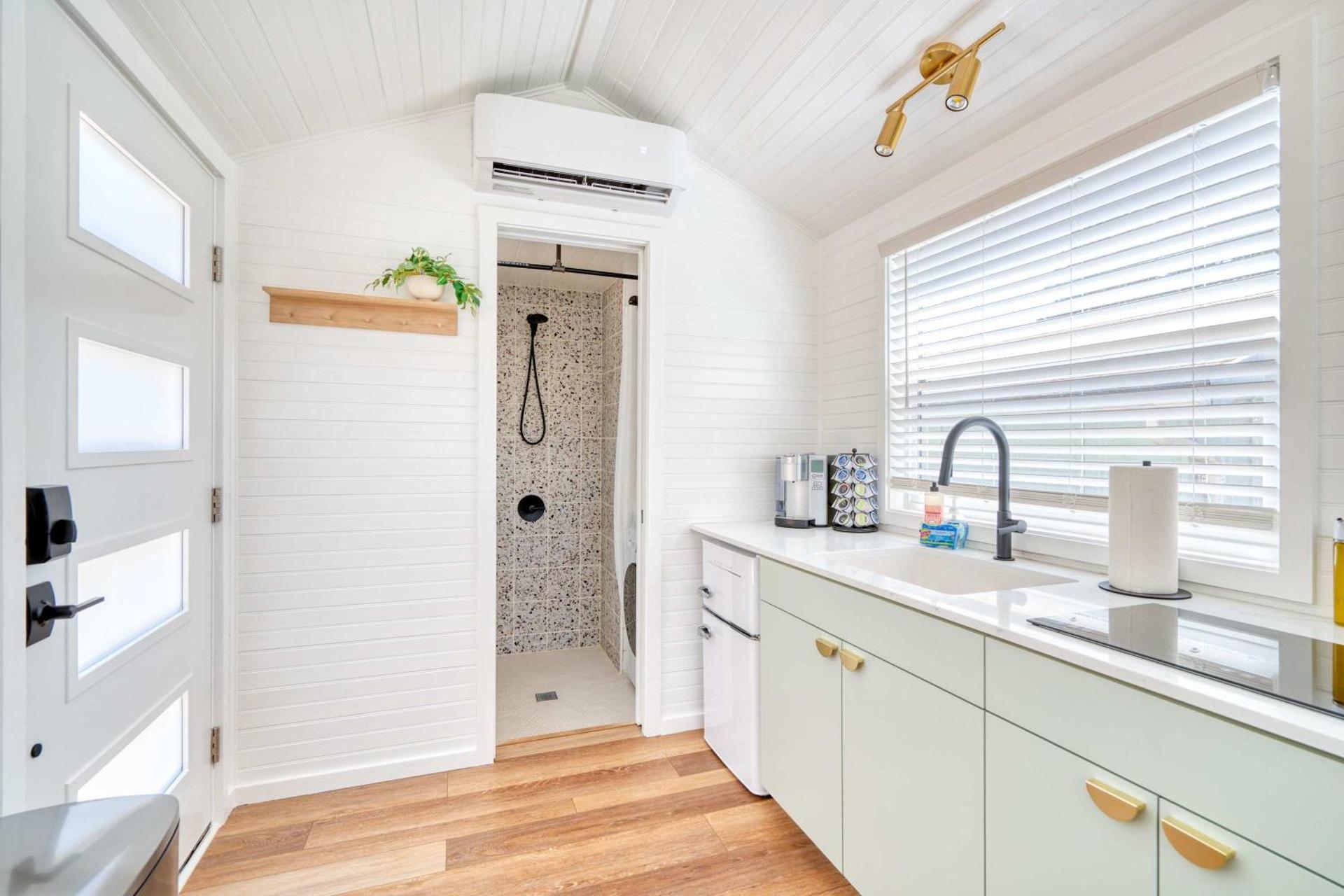 Stay Portland - Teal & Terrazzo Bright Portland Tiny Home