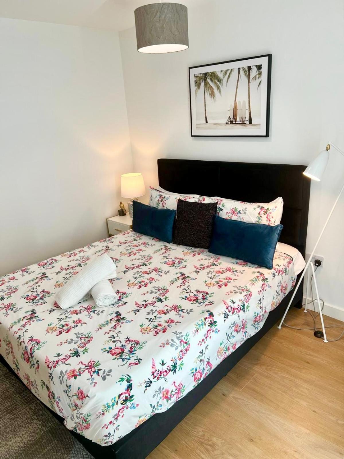 Urban Heaven with free parking