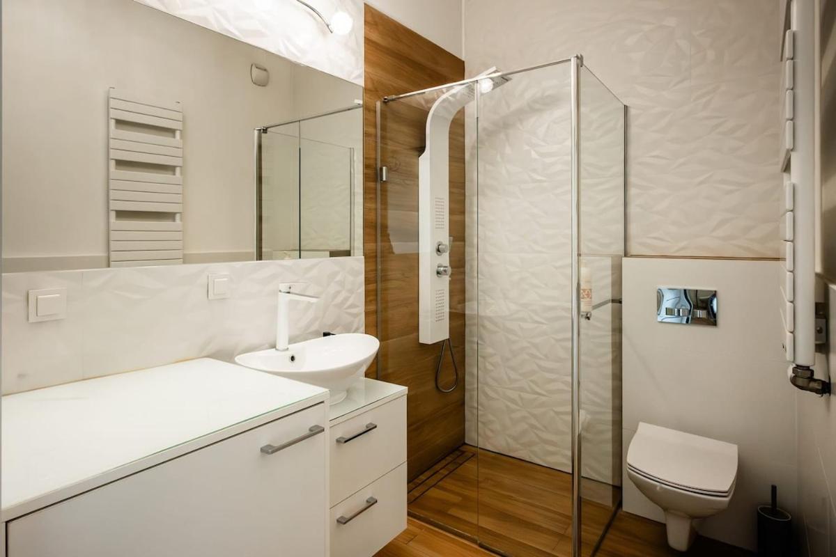 Azure By The River - City Center