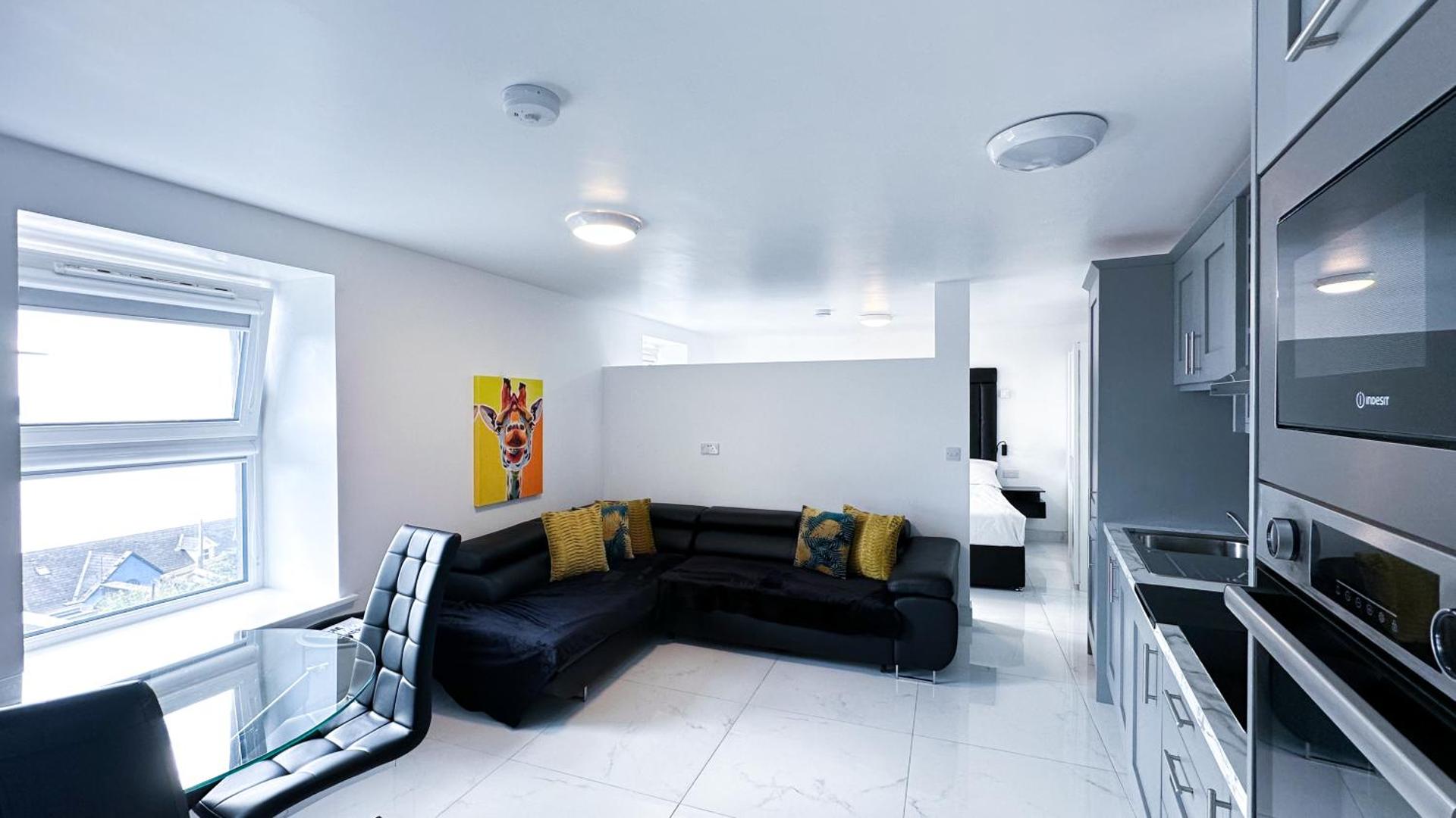 Communal lounge/ TV room