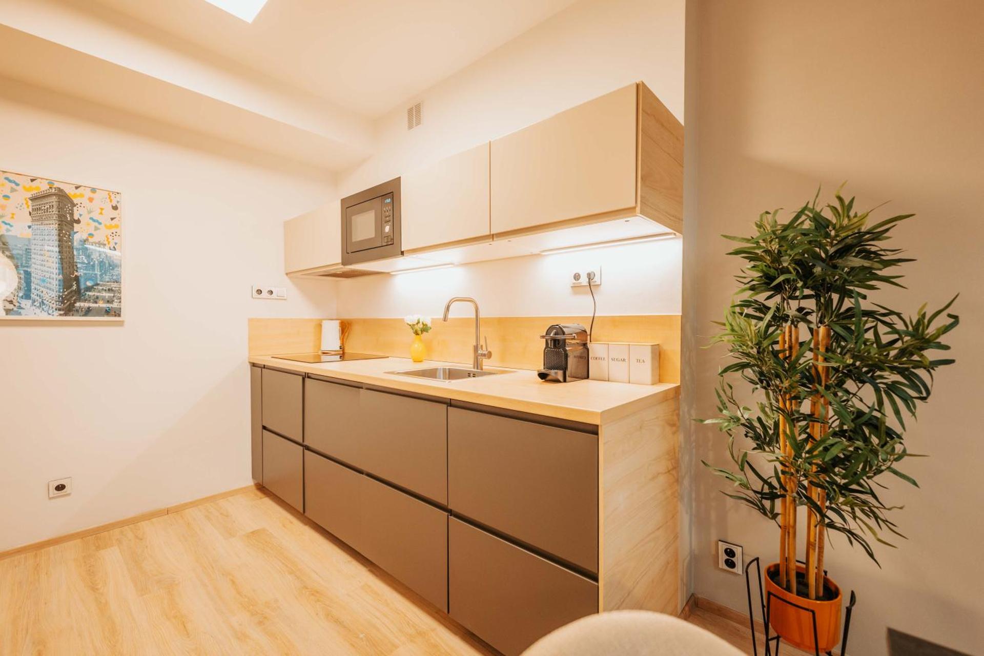 CityBeat Apartments, 400m from the square