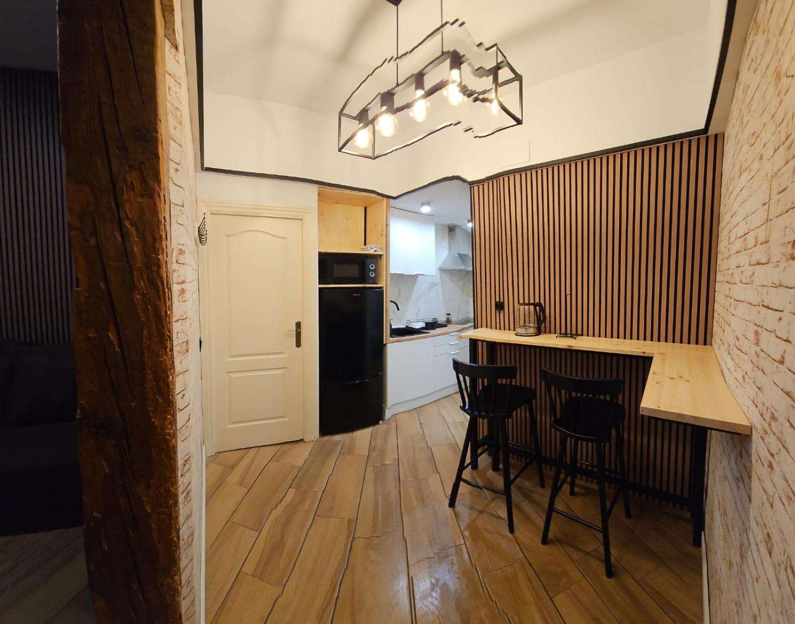 HOSTAL ANDREA GRANVIA