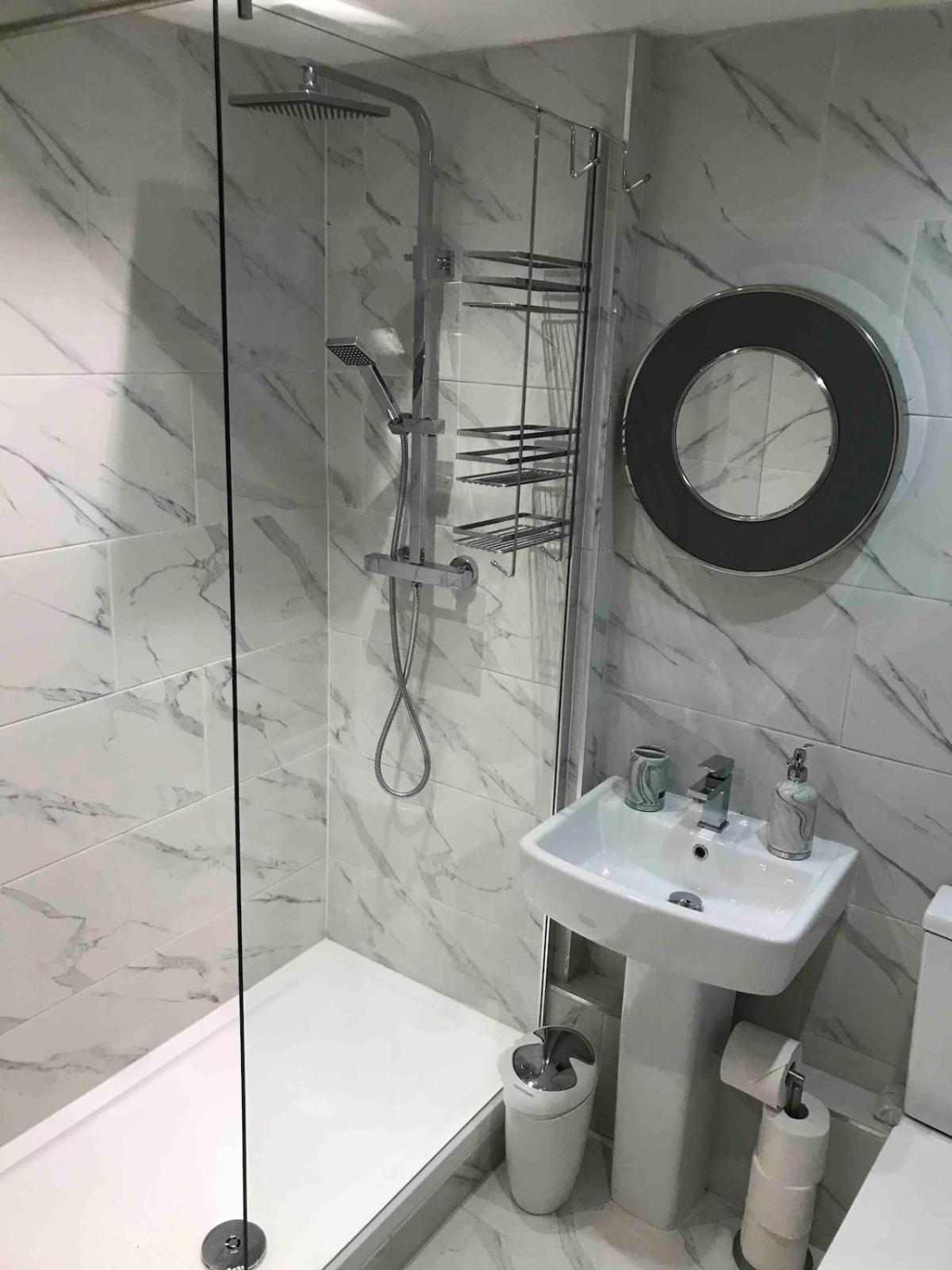 2 Bedroom City Centre Georgian Quarter Apartment