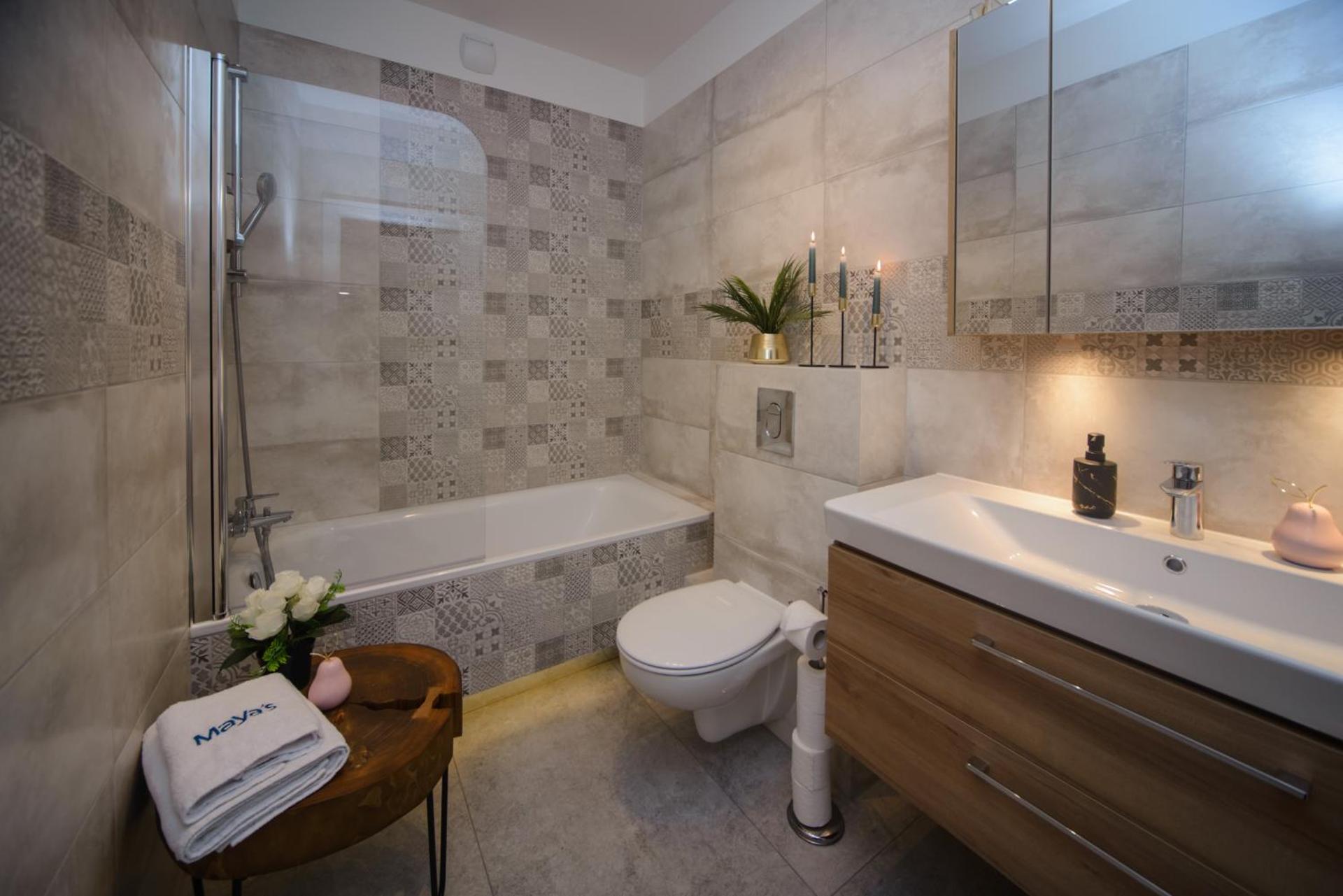 Maya's Flats & Resorts 100 Sea View