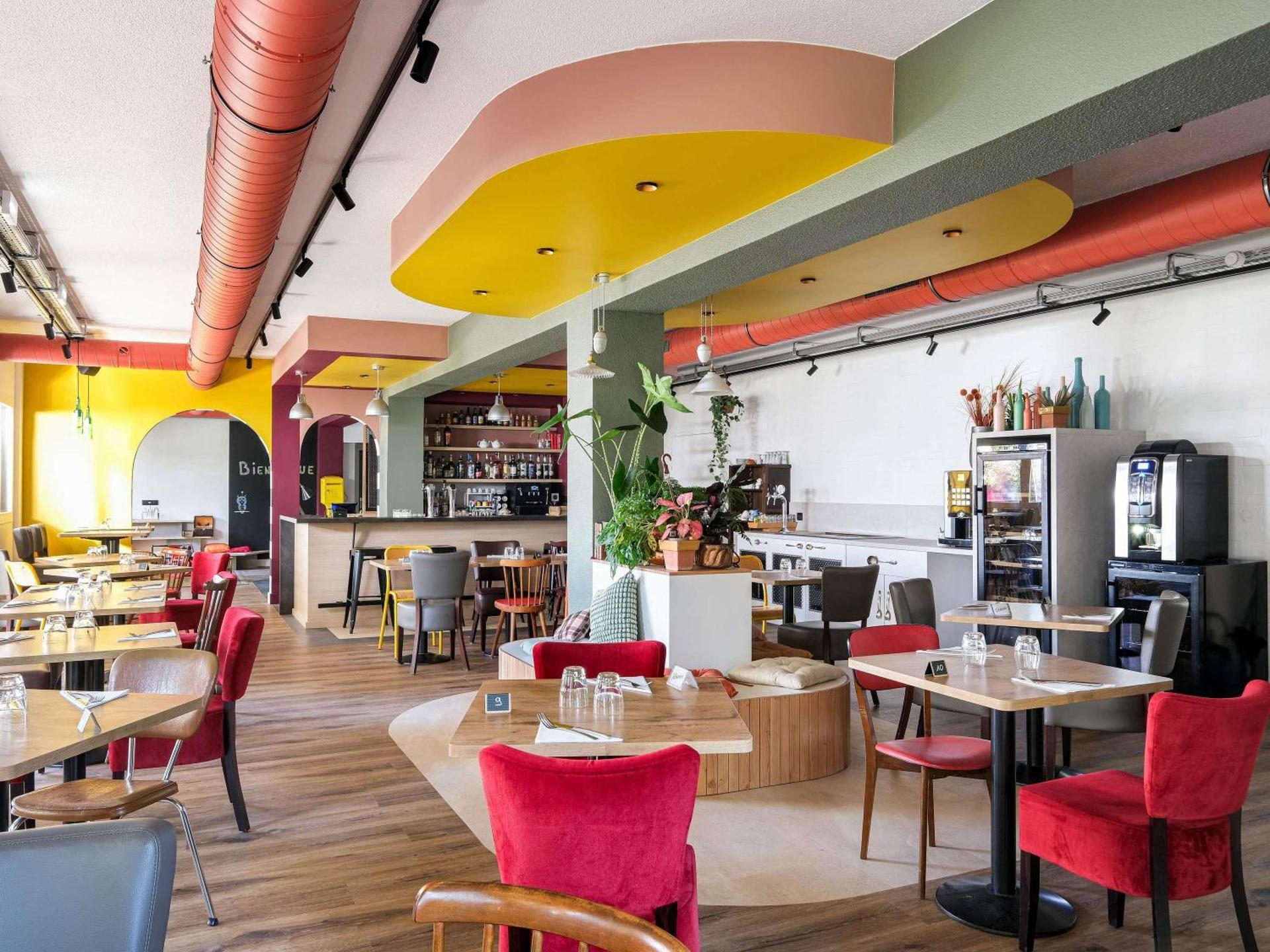 Restaurant/places to eat