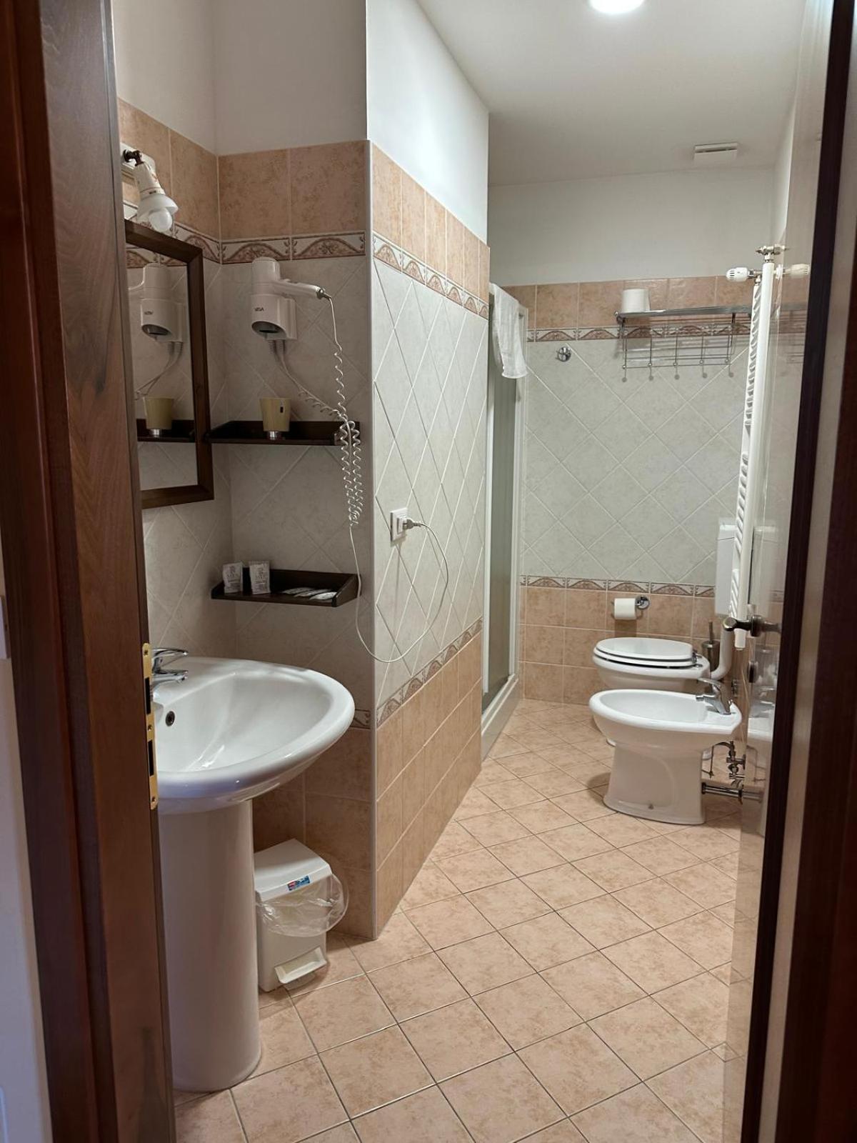 Large Double or Twin Room