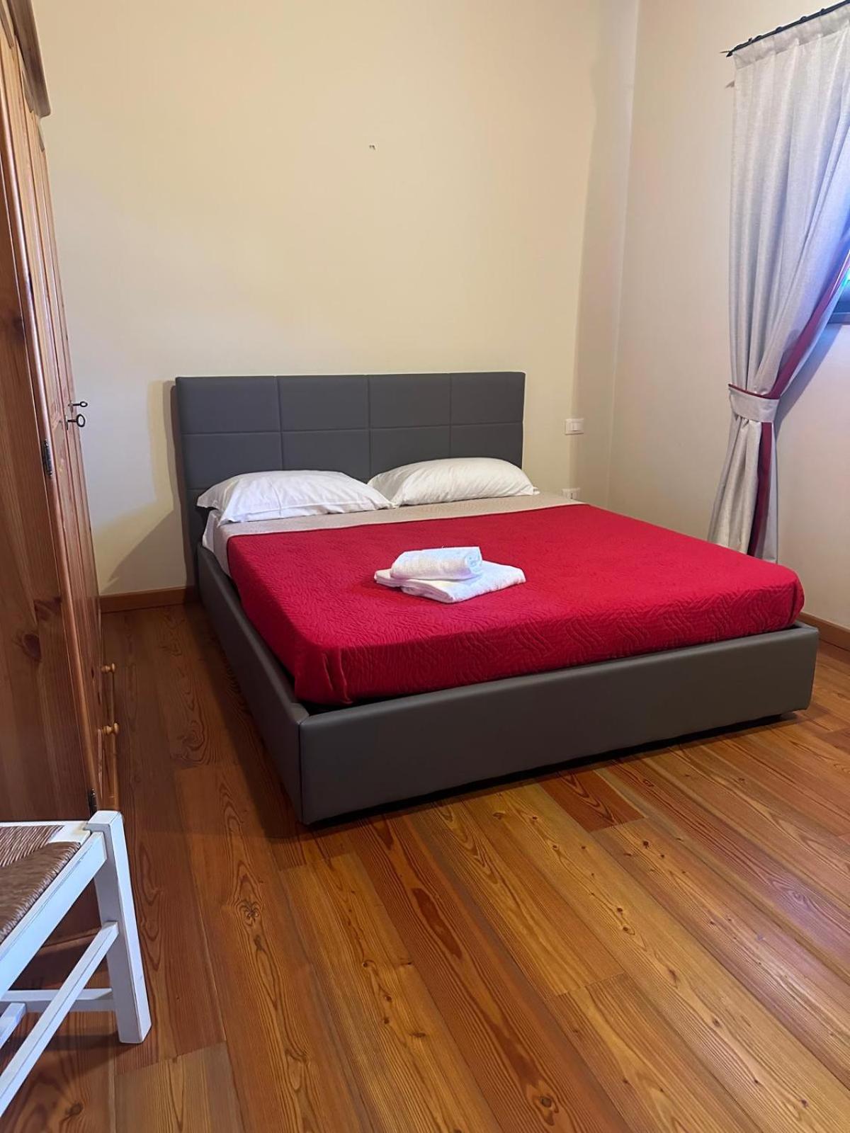 Large Double or Twin Room