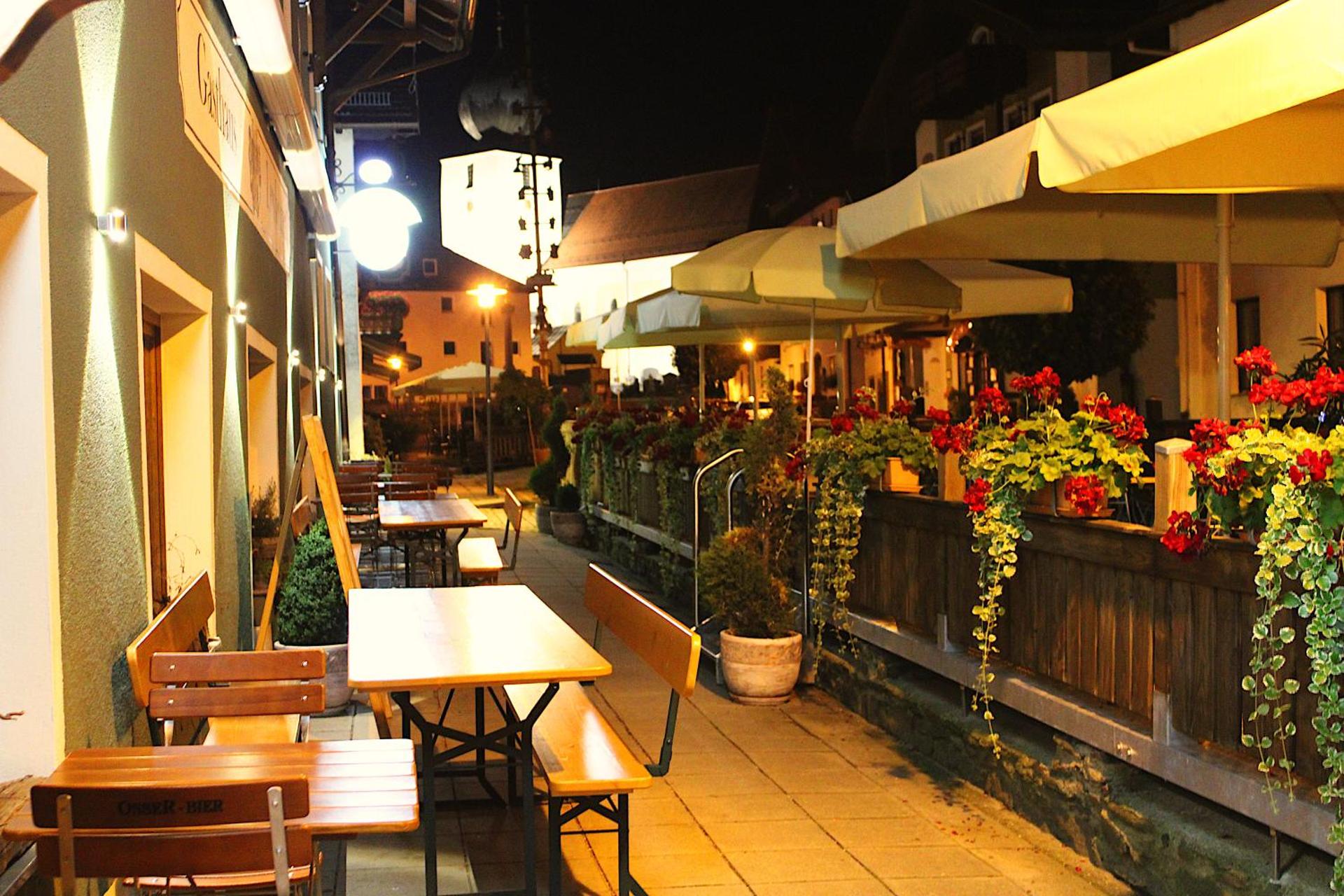 Restaurant/places to eat