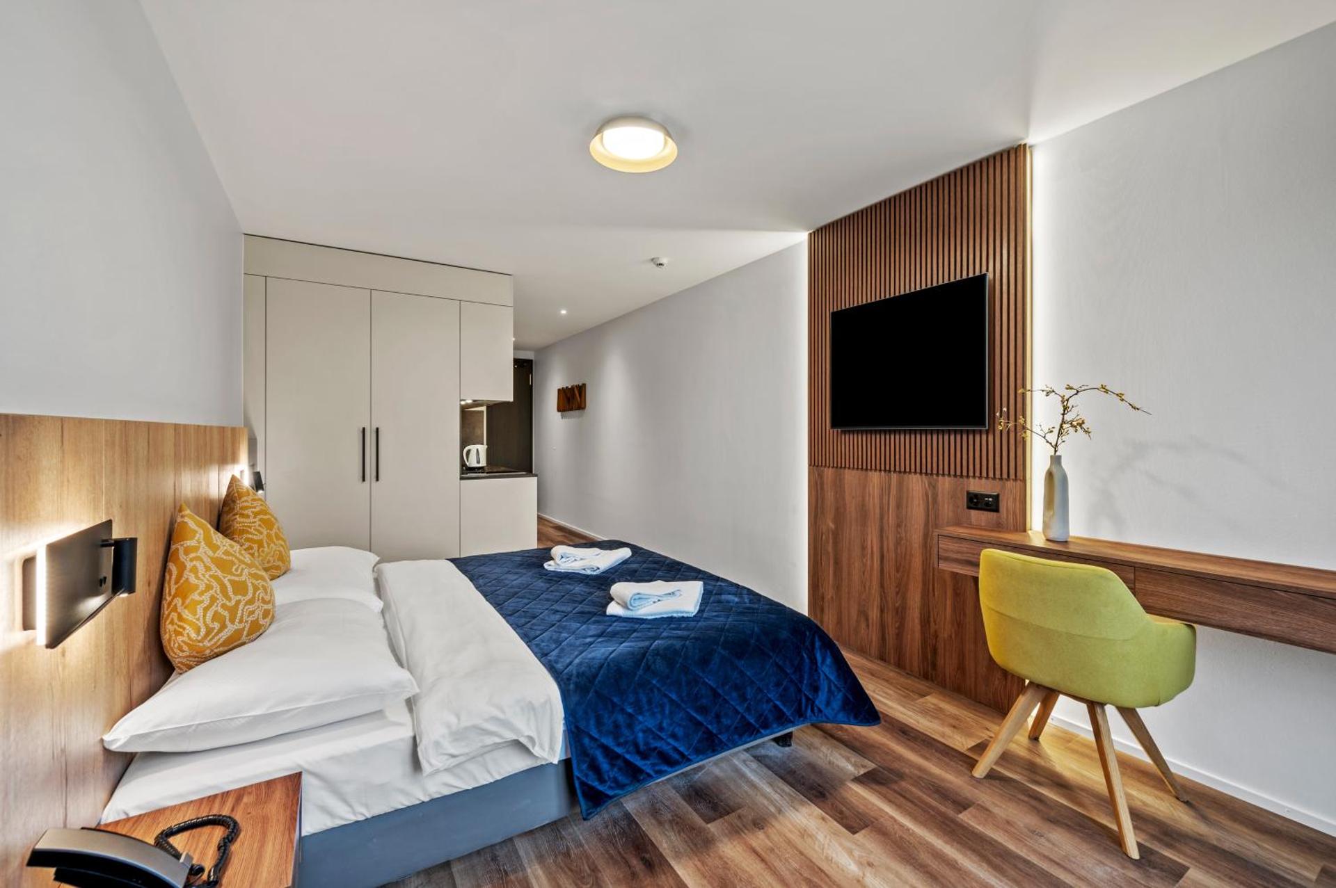 Hine Adon Fribourg Nord