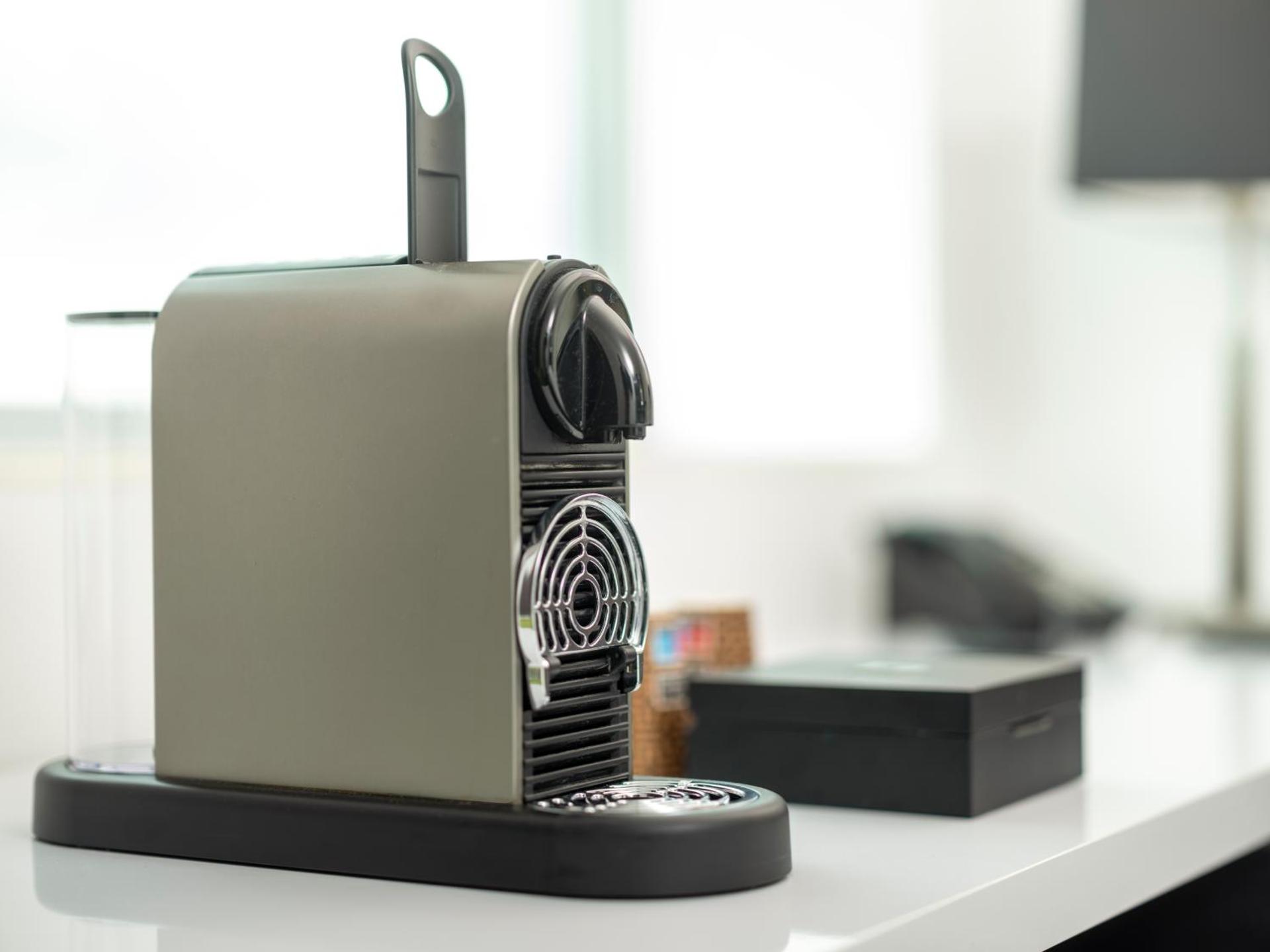 Superior Room - 1 Queen Bed 22 Sqm Free Wifi