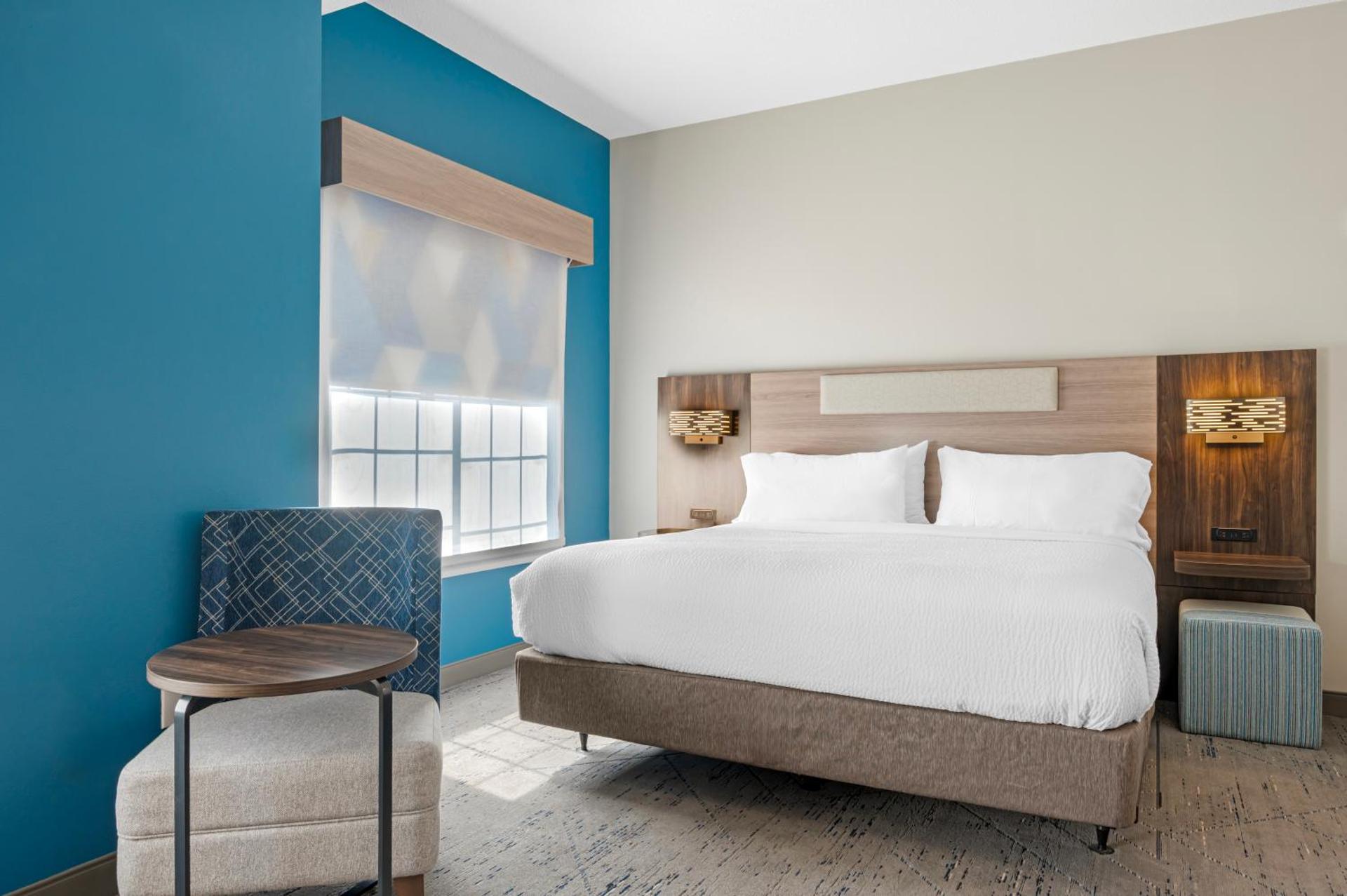 Holiday Inn Express & Suites Indianapolis - East by IHG