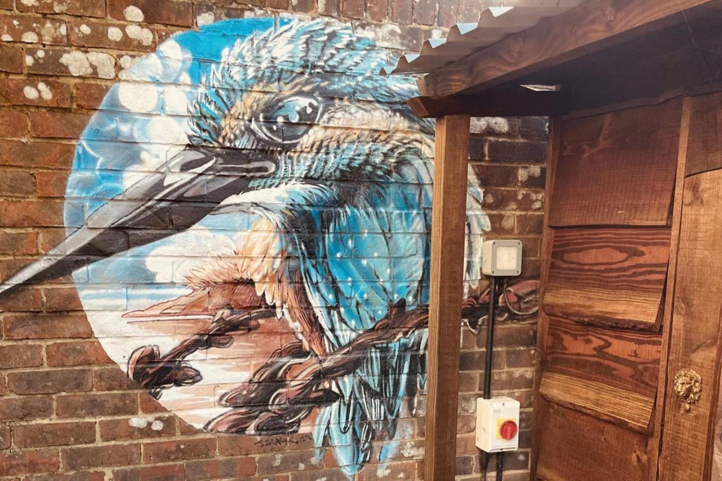 Charming Cottage Sleeps 4 with Sauna