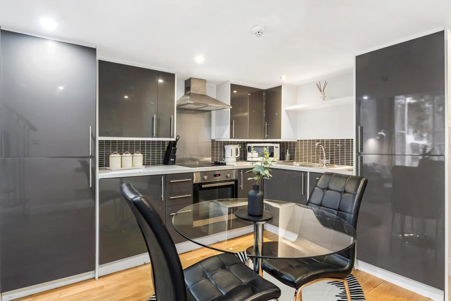 CLG Apartments Near Paddington Station & Hyde Park