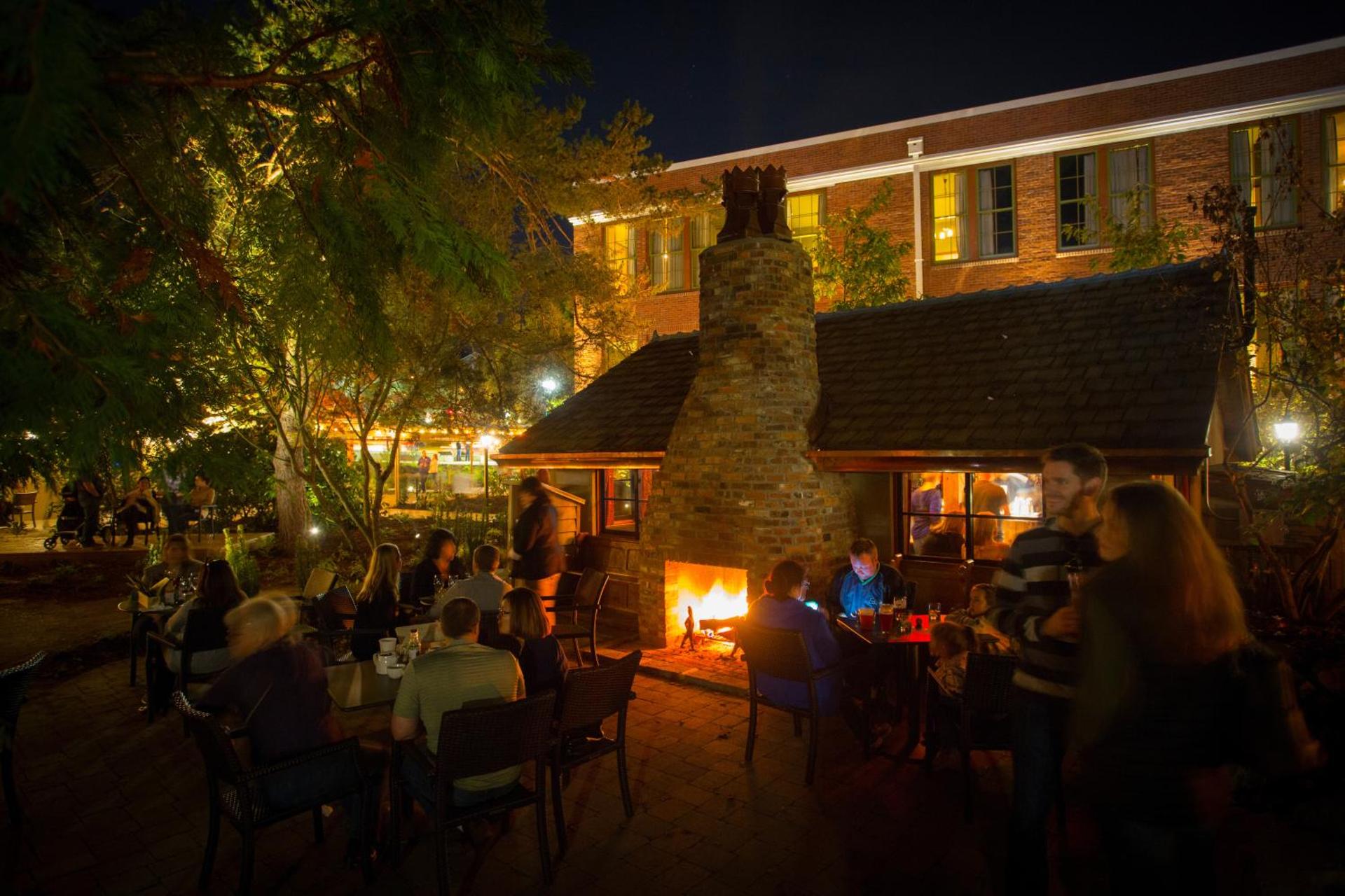 Restaurant/places to eat