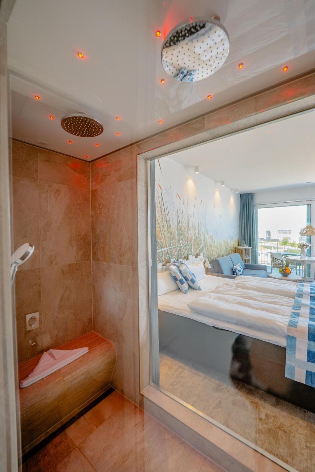 Deluxe Panorama-Zimmer mit Balkon und Landblick