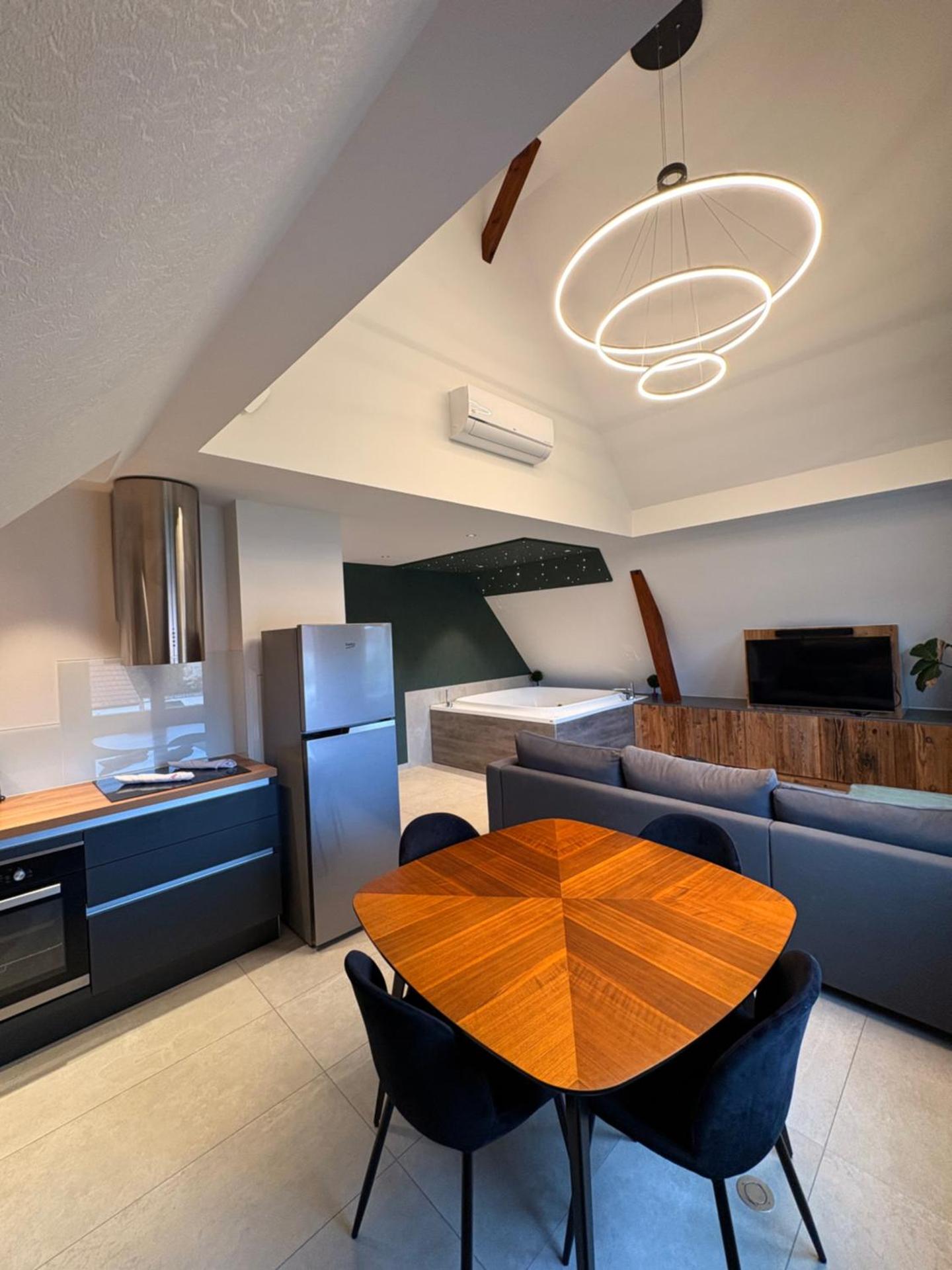 Gite Spa L'Atelier Emile - Spa Privatif - 5 min COLMAR