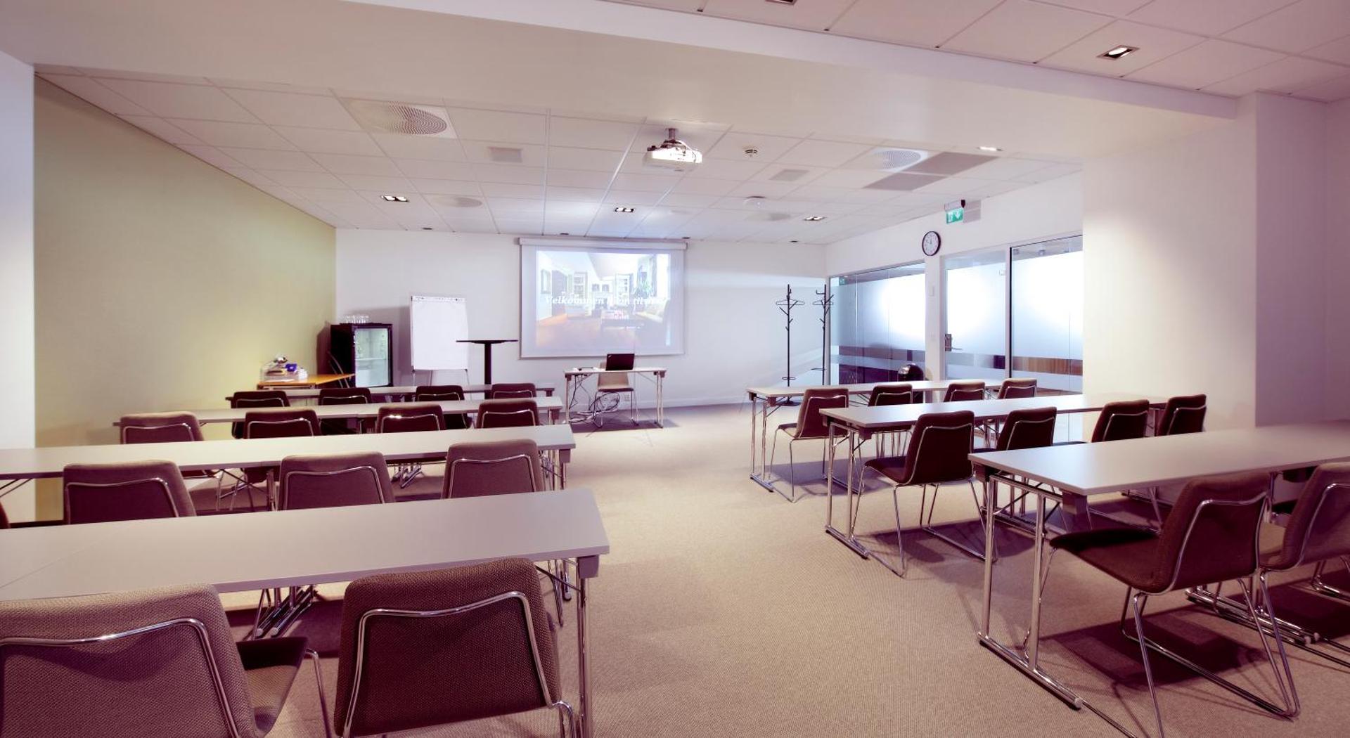 Meeting/conference room