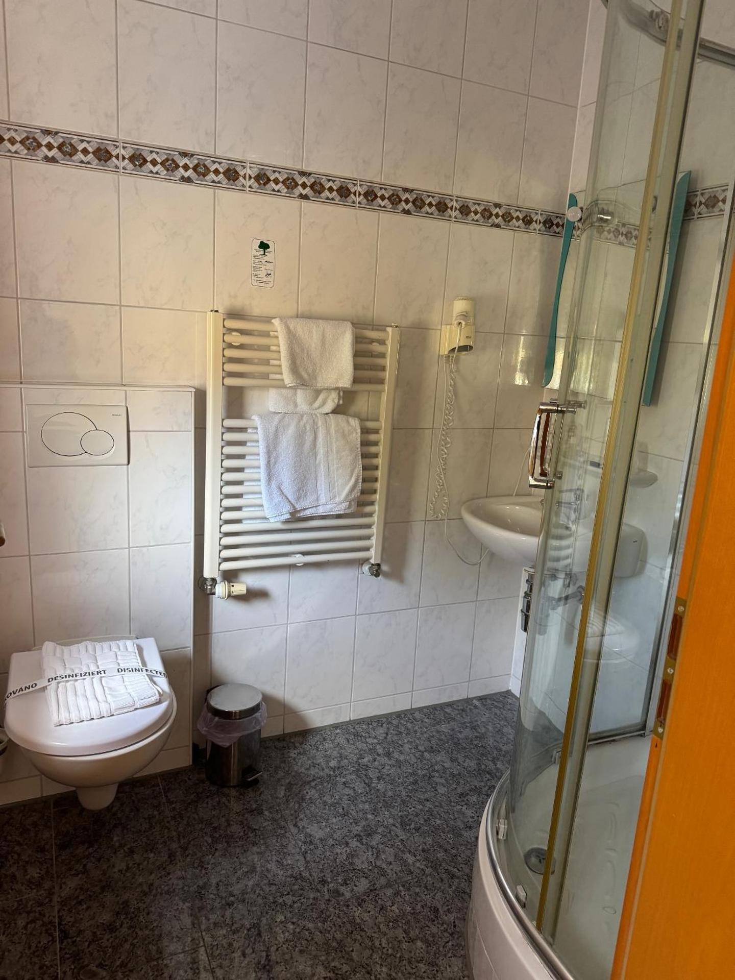 Hotel & Restaurant Garda