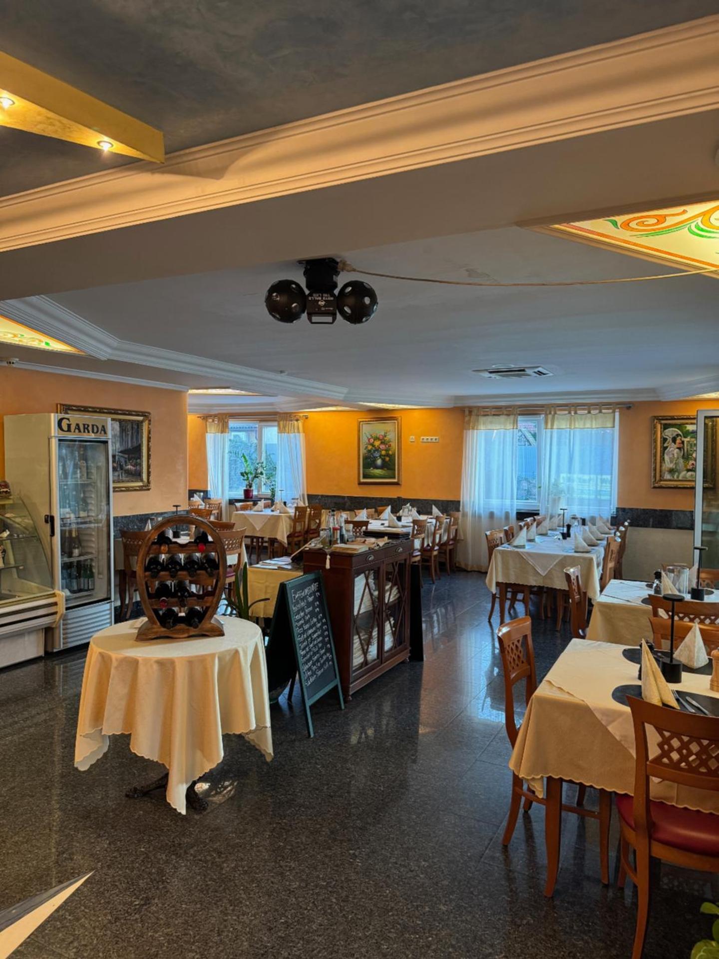Hotel & Restaurant Garda