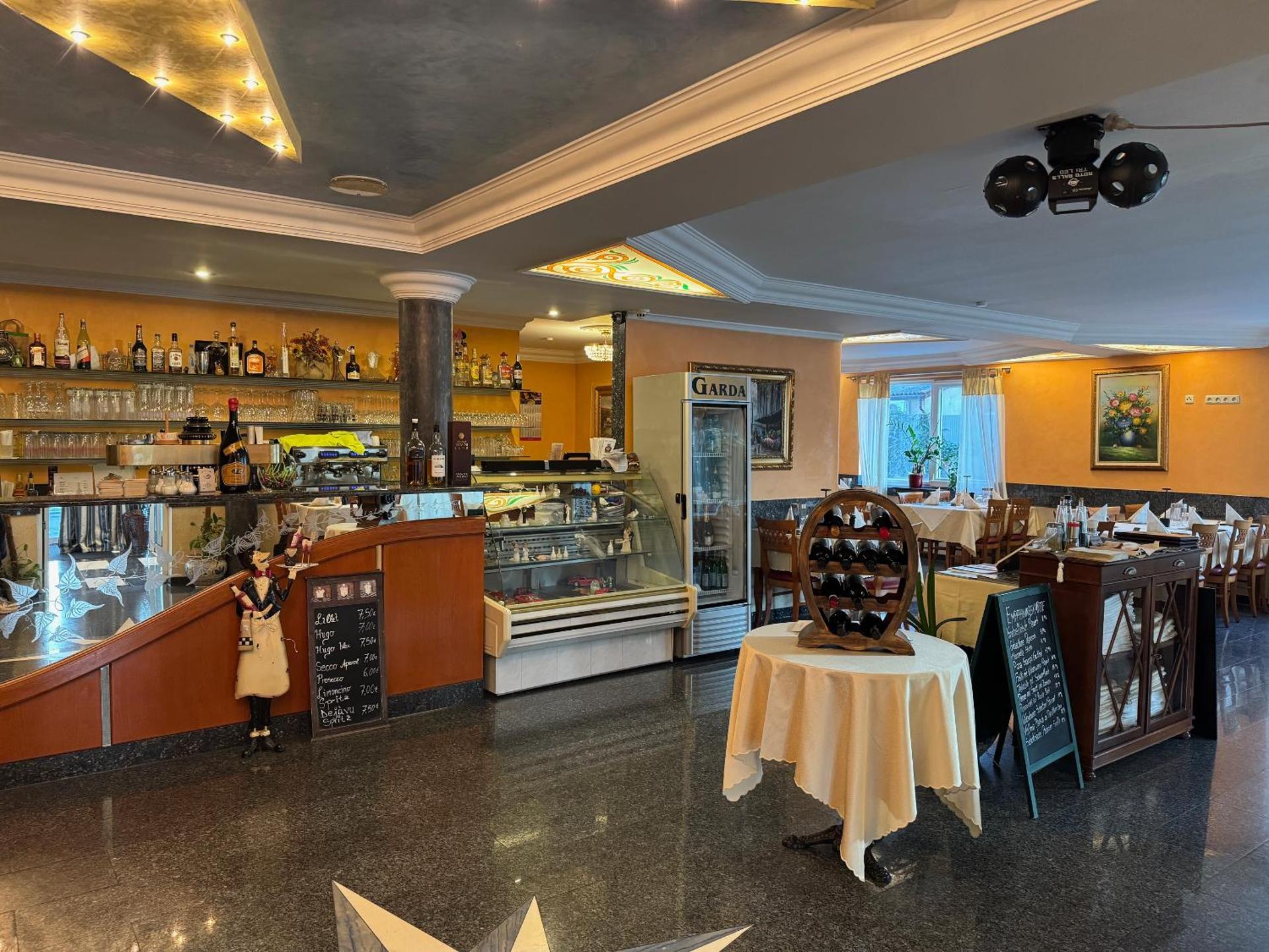 Hotel & Restaurant Garda