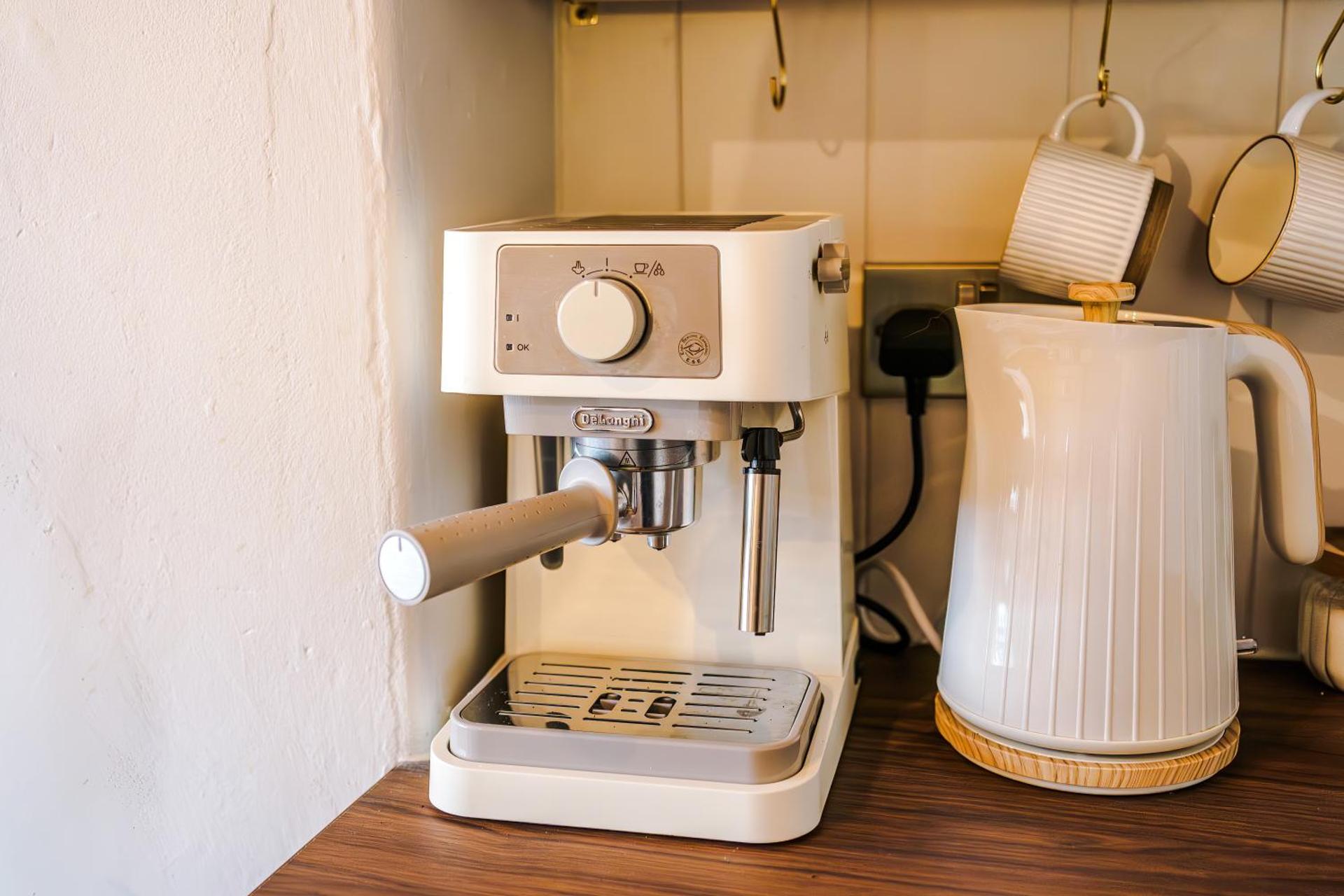 Rufloreo Flats 1 - central gem