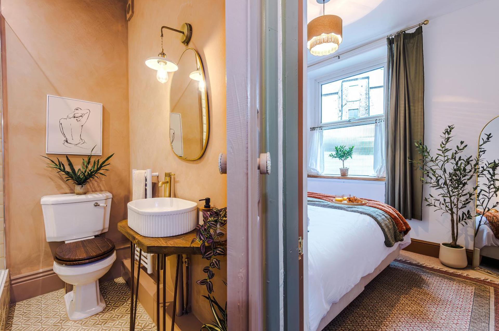 Rufloreo Flats 1 - central gem