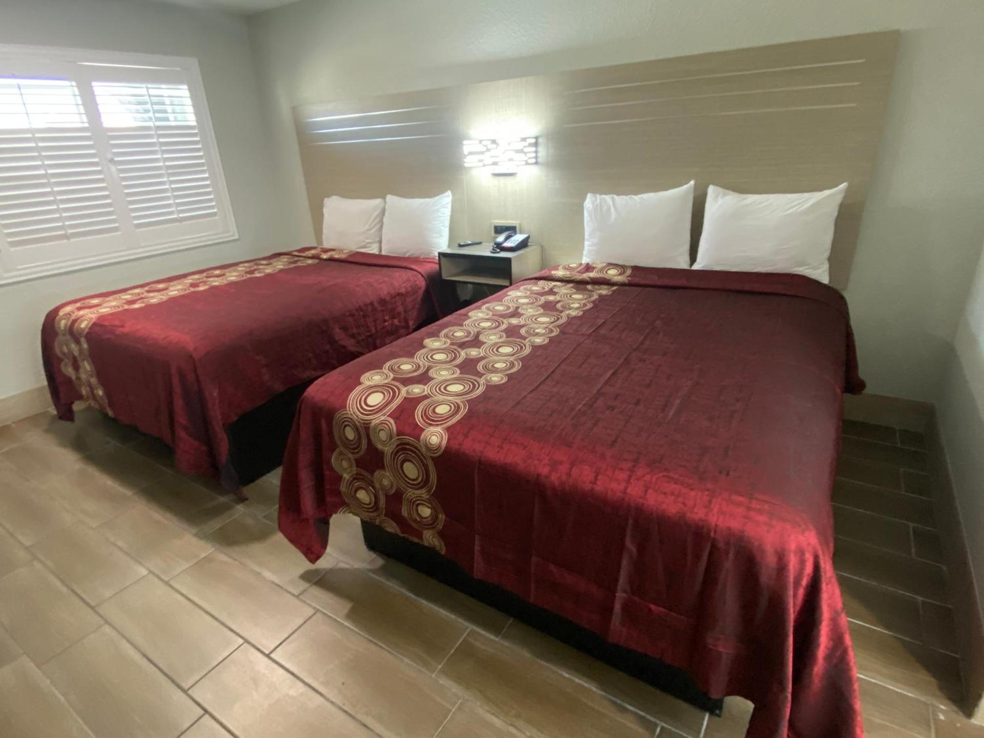 Mayfair Inn Onratio Airport & Convention Center