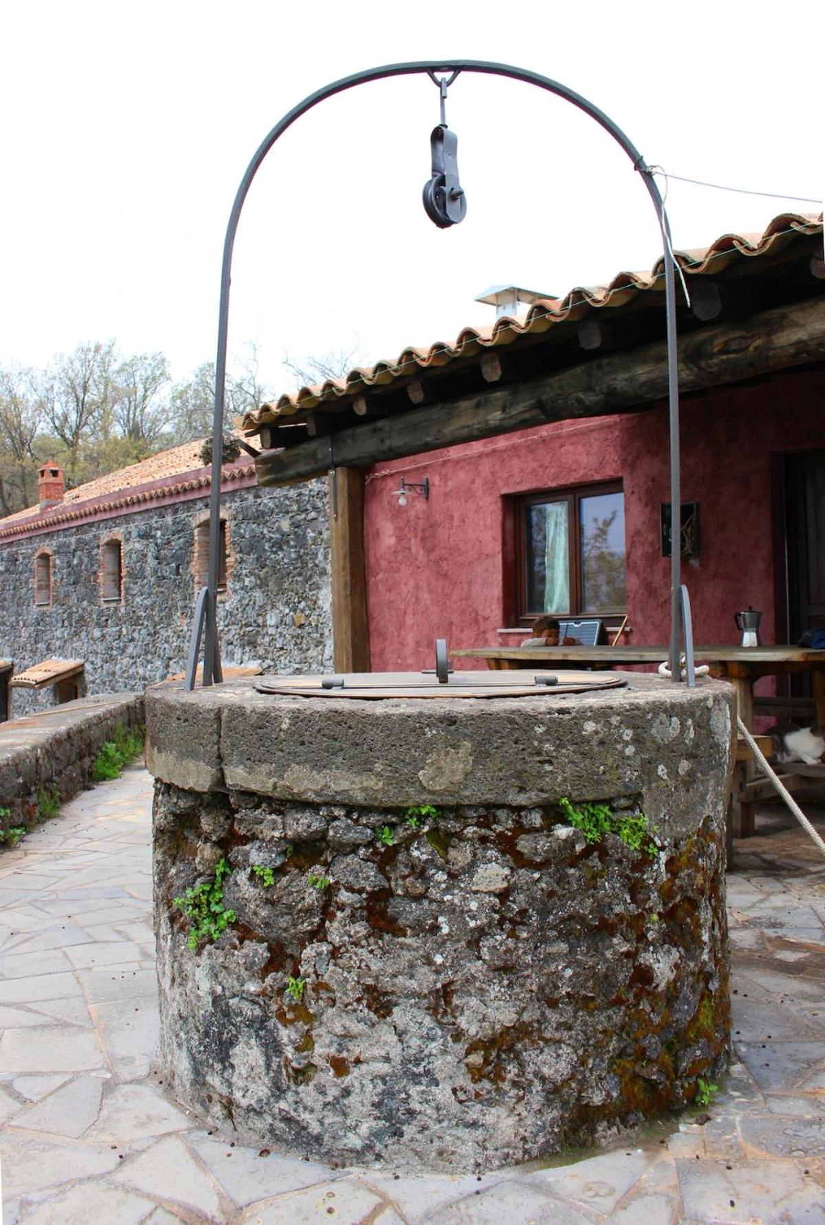 Agriturismo La Caraffara sull'Etna