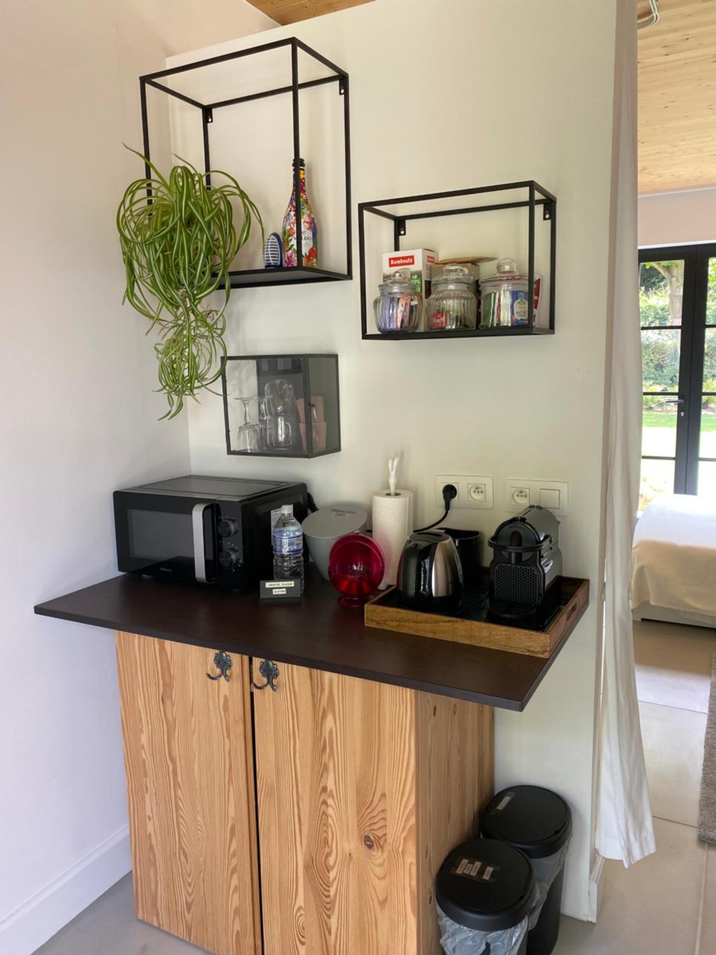 Coffee/tea facilities