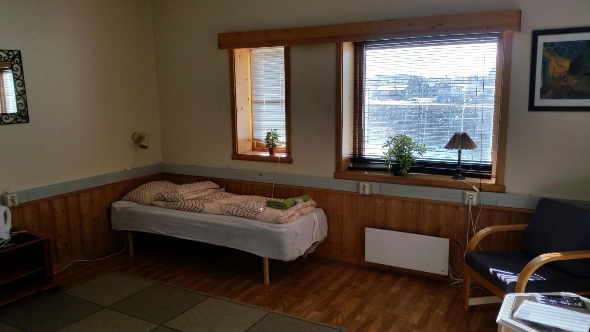 Twin Room with Shared Bathroom